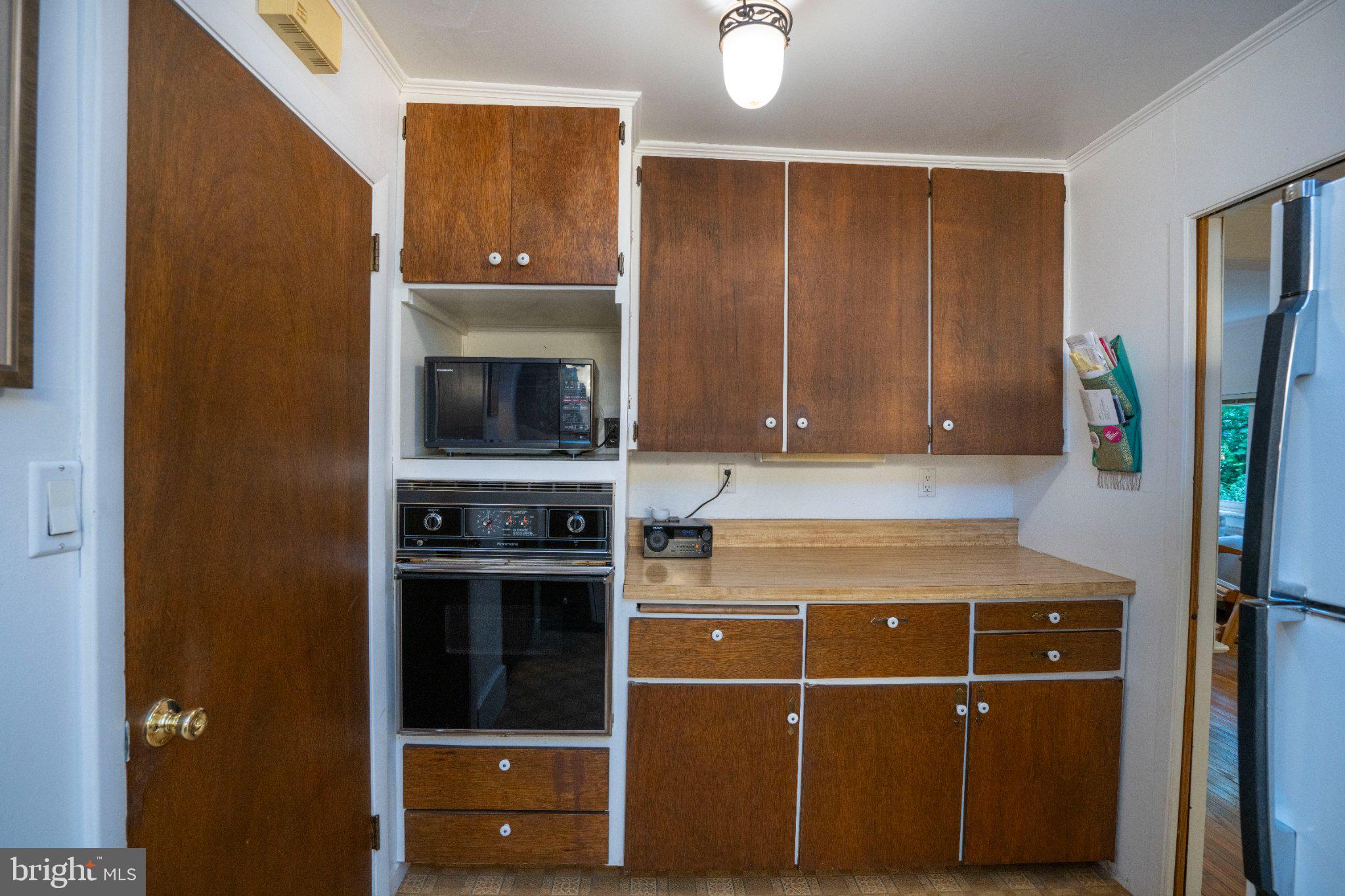 WHITE OAKS - Residential