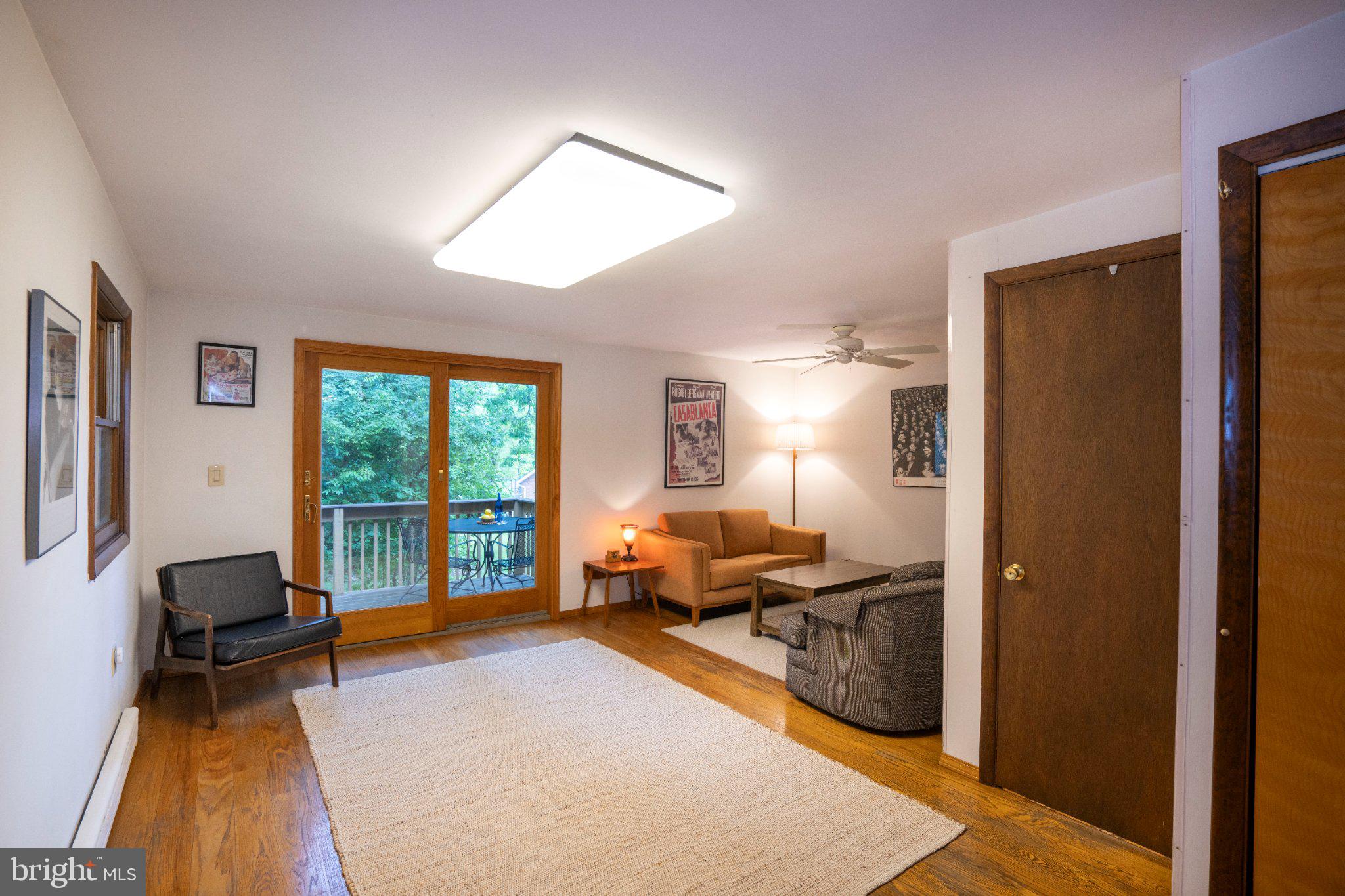 WHITE OAKS - Residential