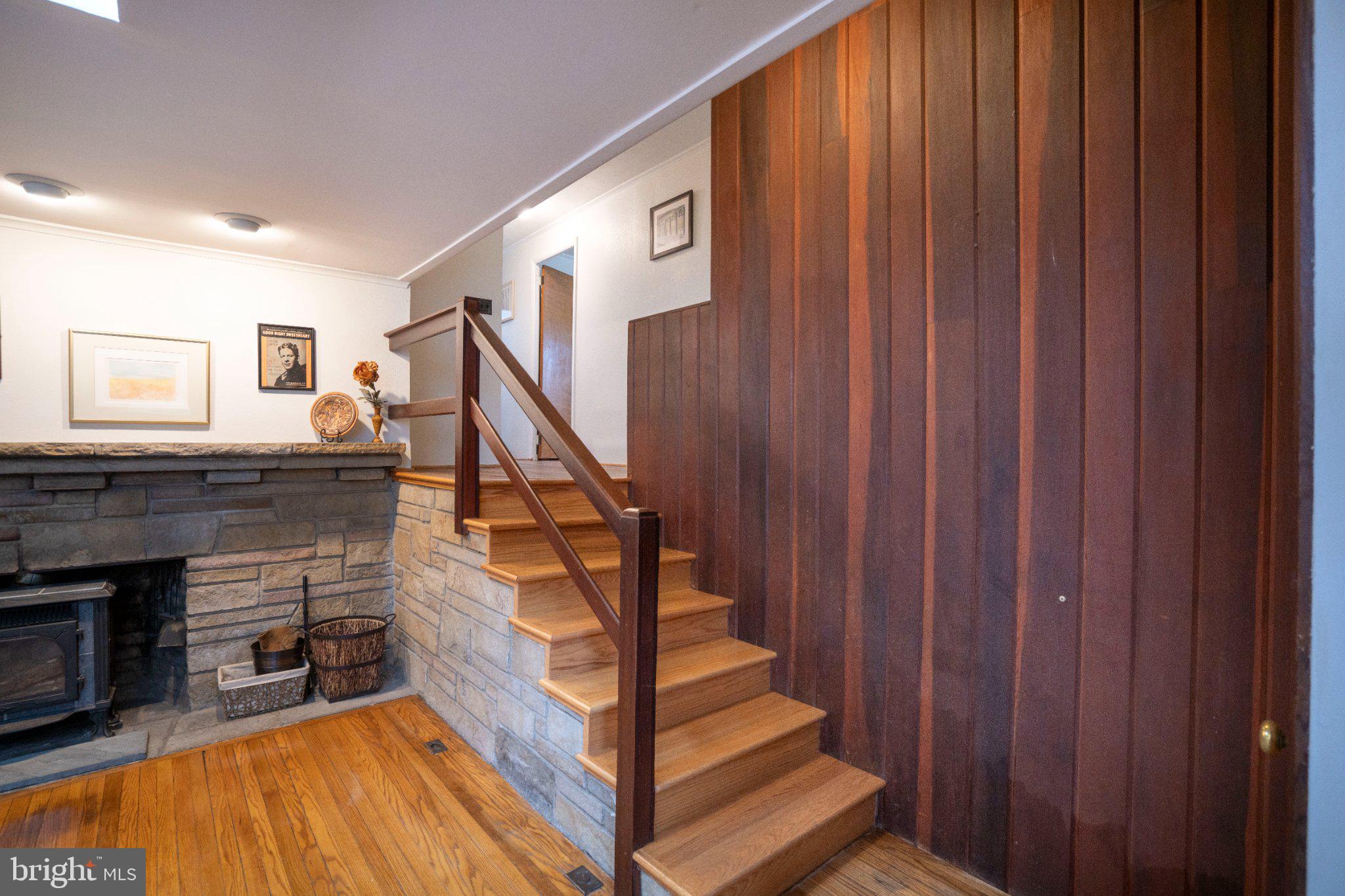 WHITE OAKS - Residential