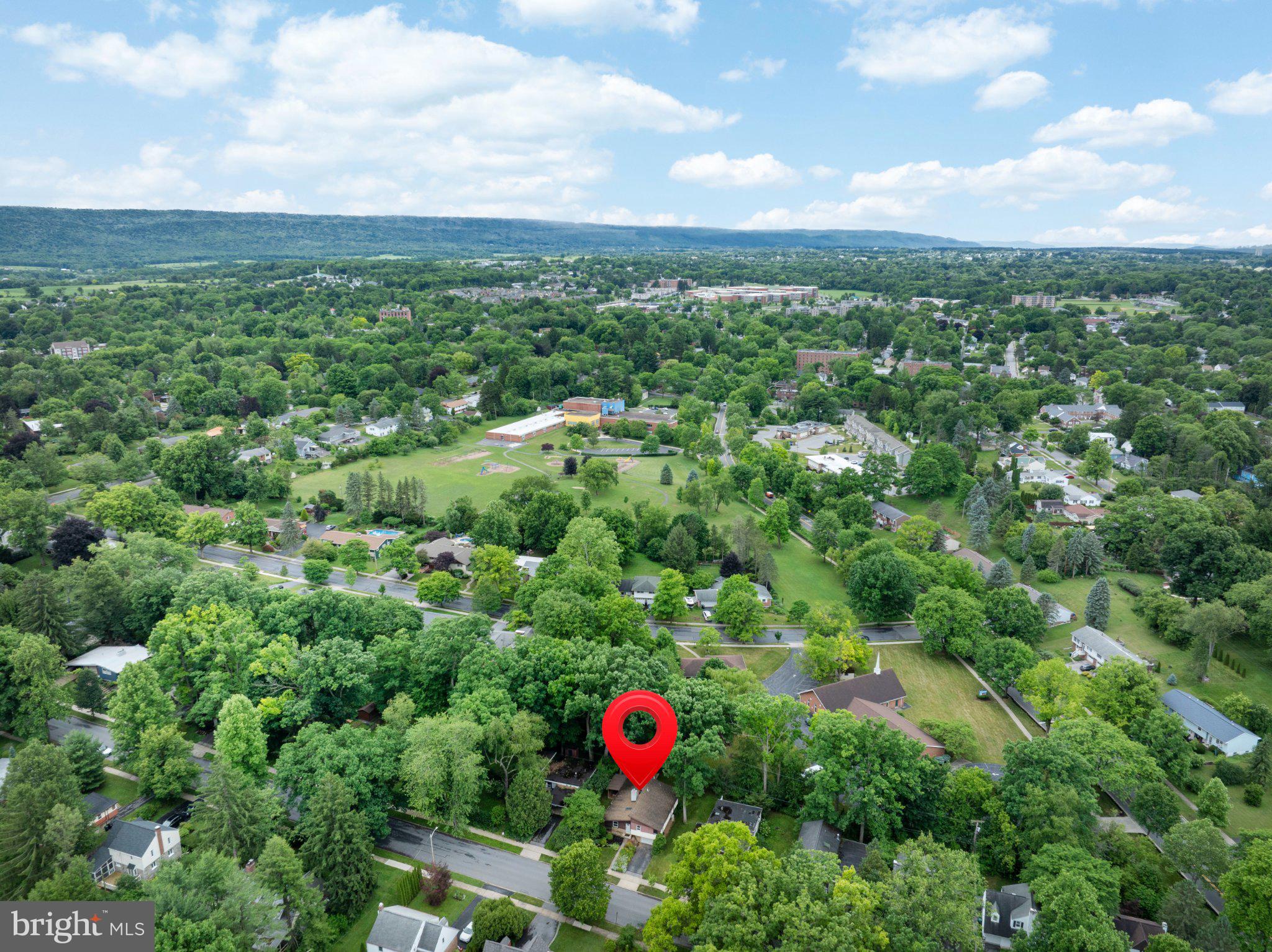 WHITE OAKS - Residential