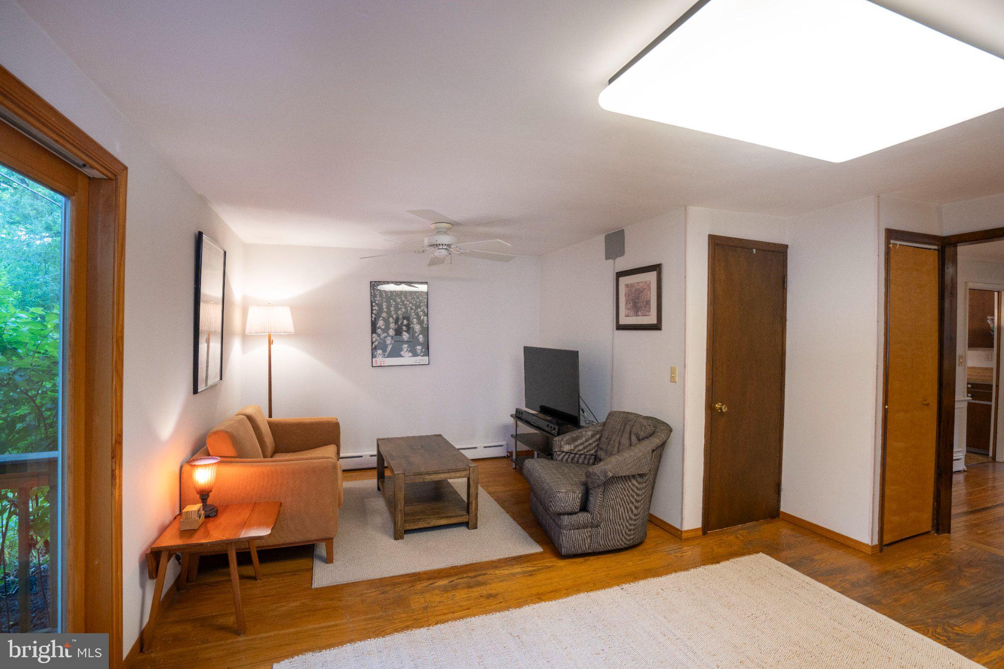 WHITE OAKS - Residential