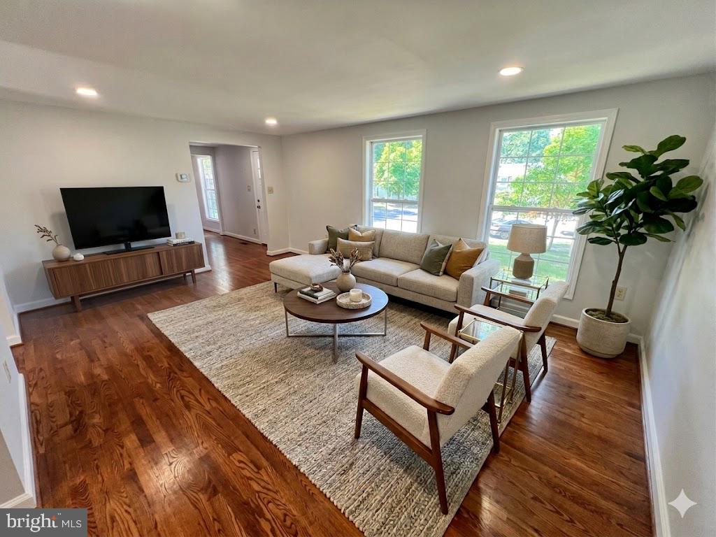 RESTON - Residential