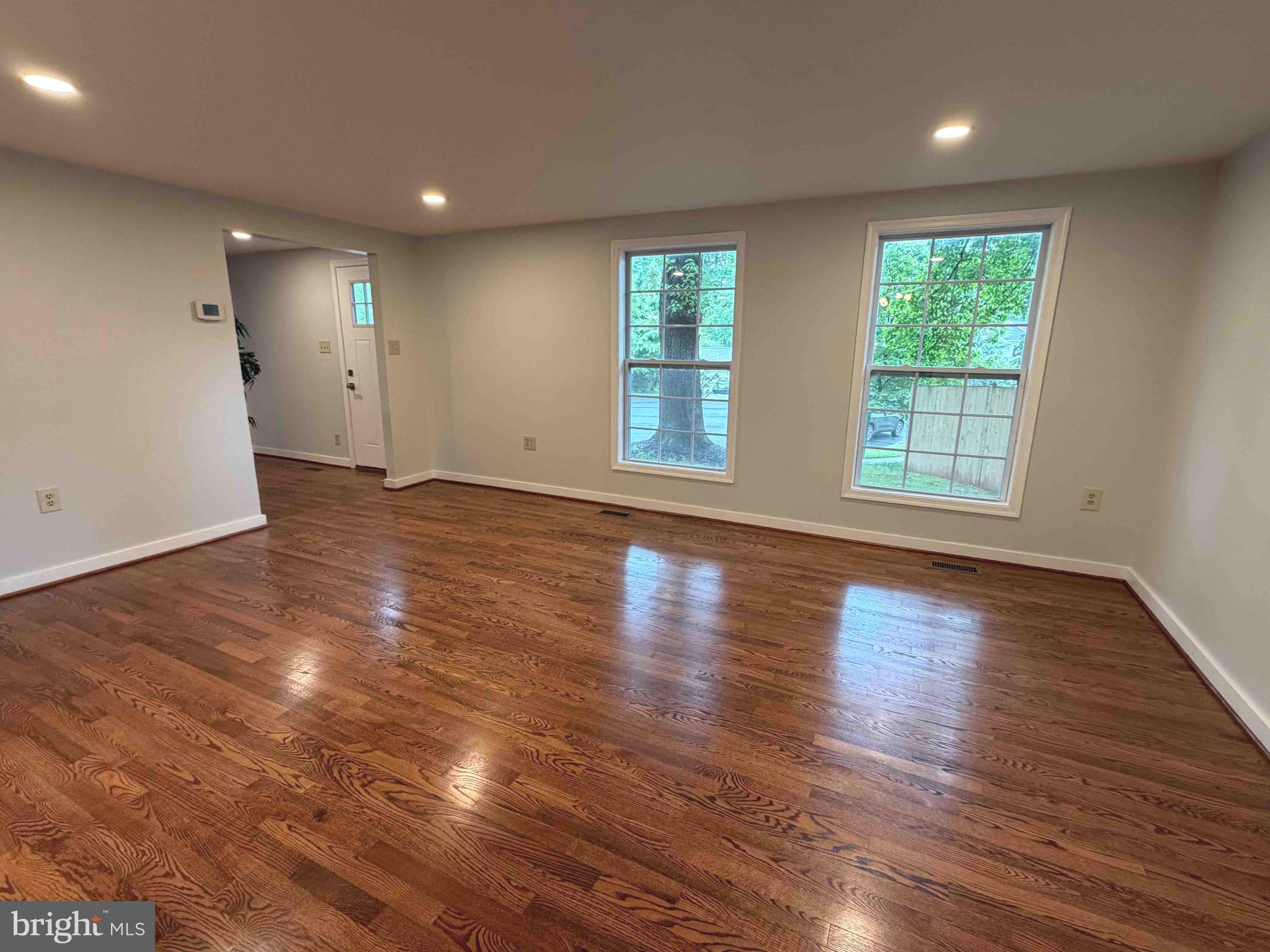 RESTON - Residential