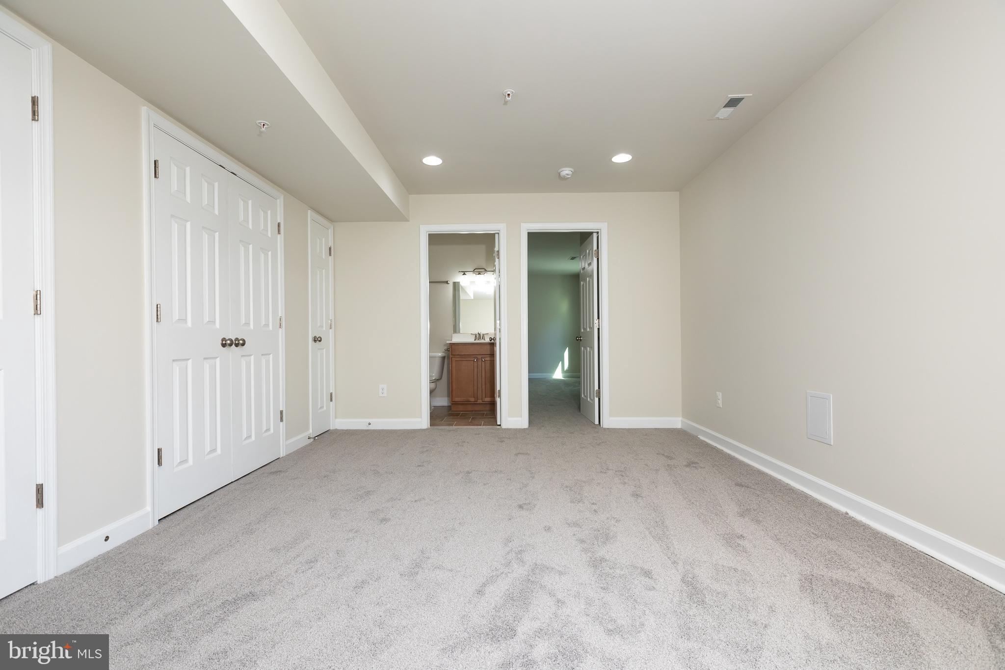 GREENHAVEN RUN - Residential