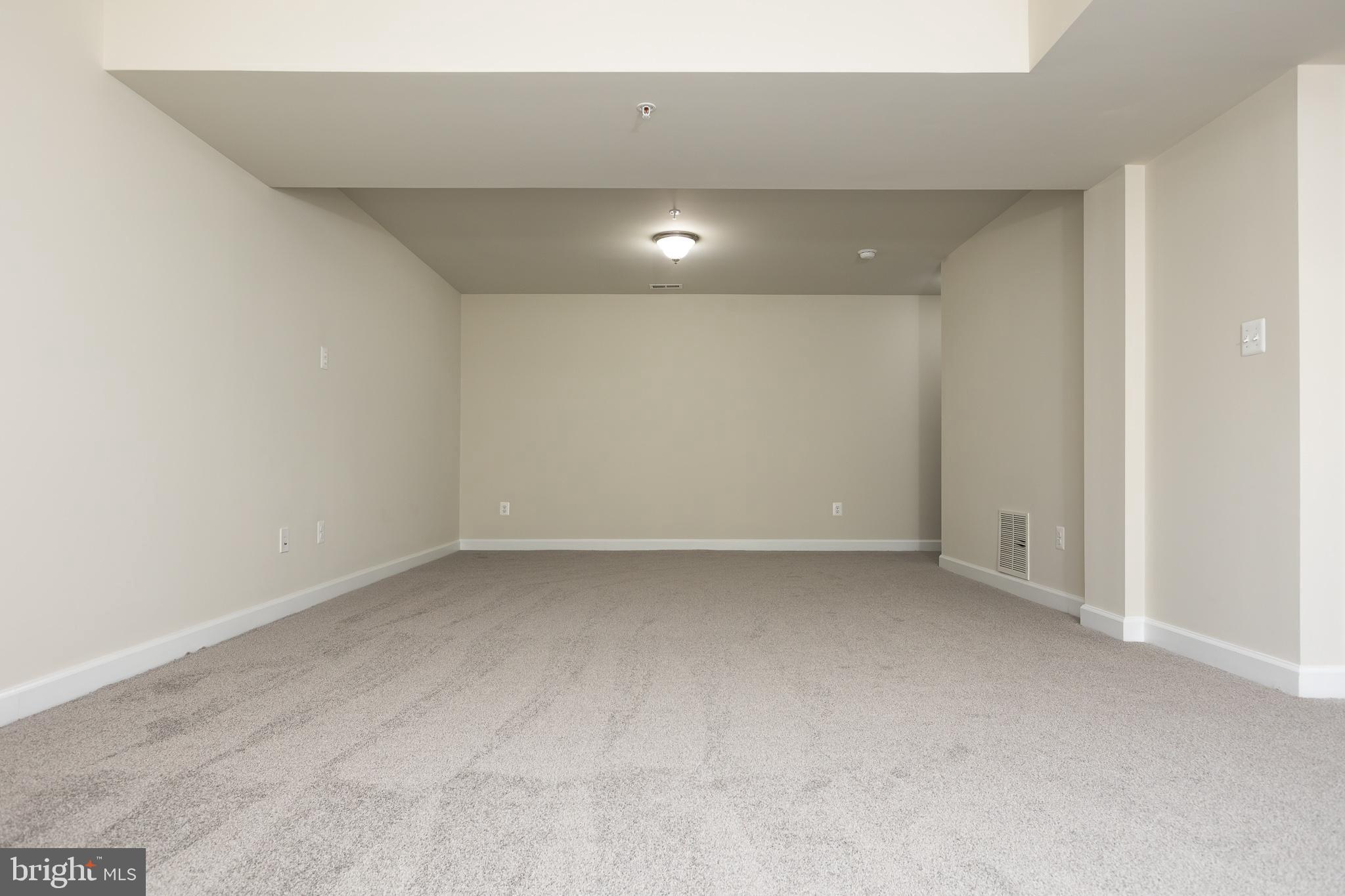 GREENHAVEN RUN - Residential