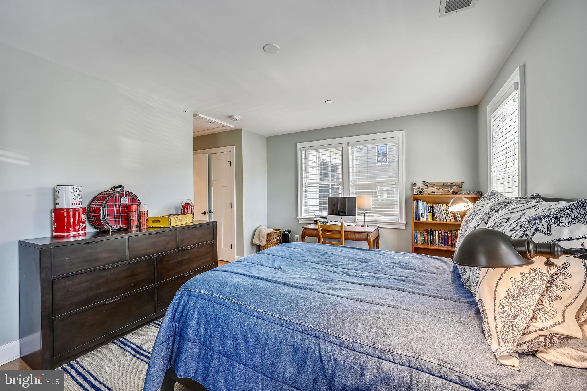 EASTPORT - Residential