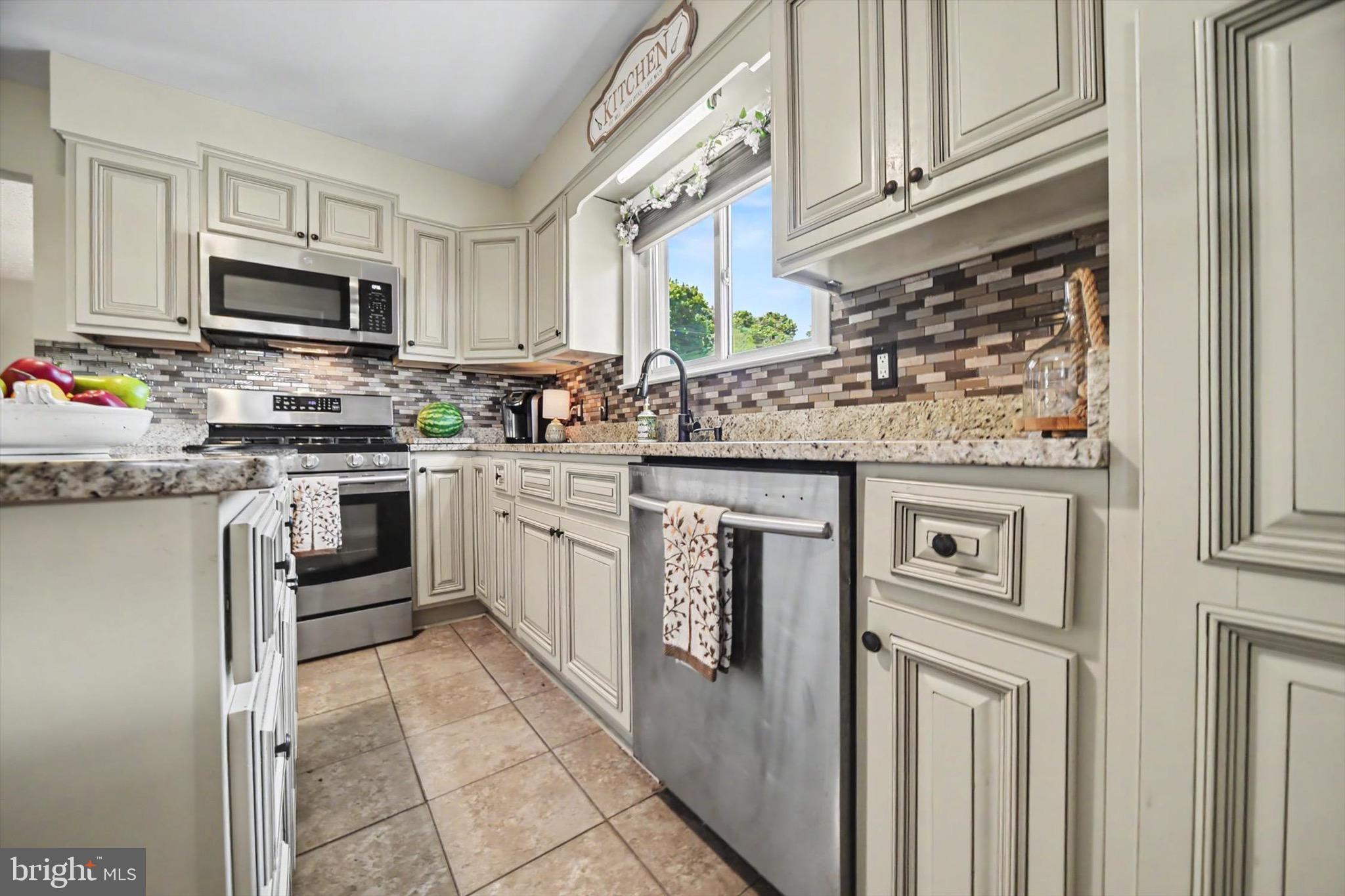 CEDAR SPRINGS - Residential