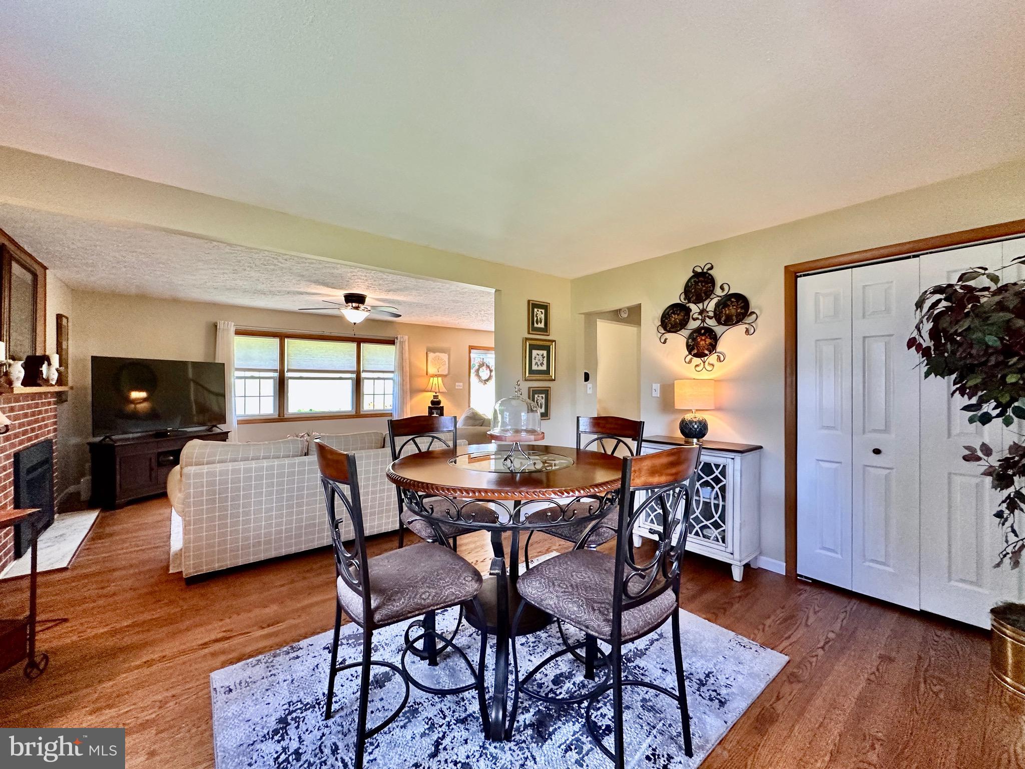 CEDAR SPRINGS - Residential