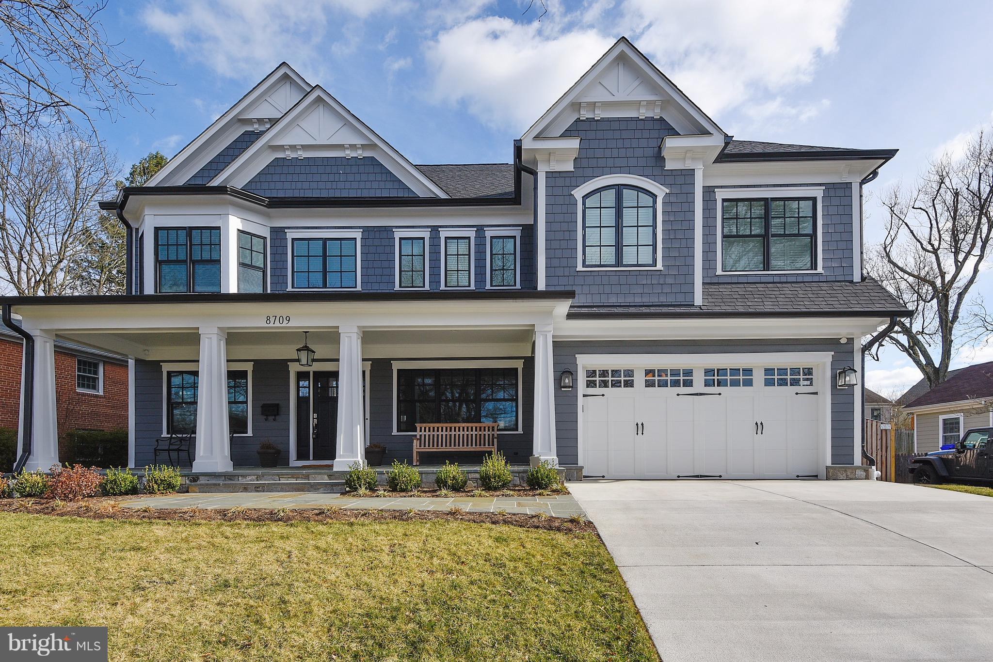 OH SUN 1:30-3:30! FABULOUS CASTLEWOOD CUSTOM HOME, JUST 1 YR YOUNG! SPECTACULAR KITC W/INCREDIBLE FINISHES, AMAZING COUNTER SPACE (QUARTZITE & HONED GRANITE) & TOP-OF-THE-LINE FINISHES THRU-OUT! SCREENED PORCH W/OUTDR FP 4 AWESOME OUTDR ENTERTAINING; LIGHT-FILLED; 2ND LVL W/4 EN-SUITE BEDRMS; GREAT LAUNDRY RM; LL W/HOME GYM, GUEST SUITE, EXPANSIVE 2ND FAM RM, & BONUS RM FOR INDOOR SPORTS!