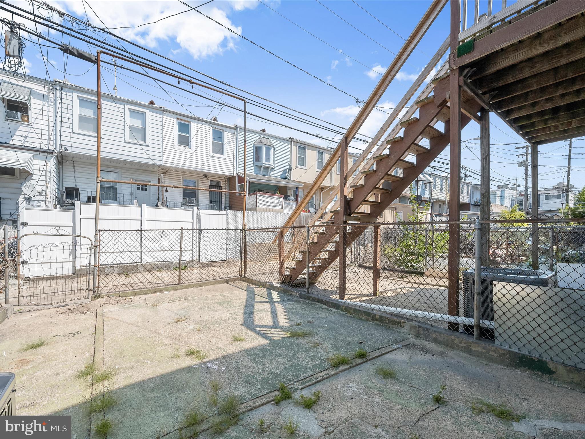 GREEKTOWN - Residential