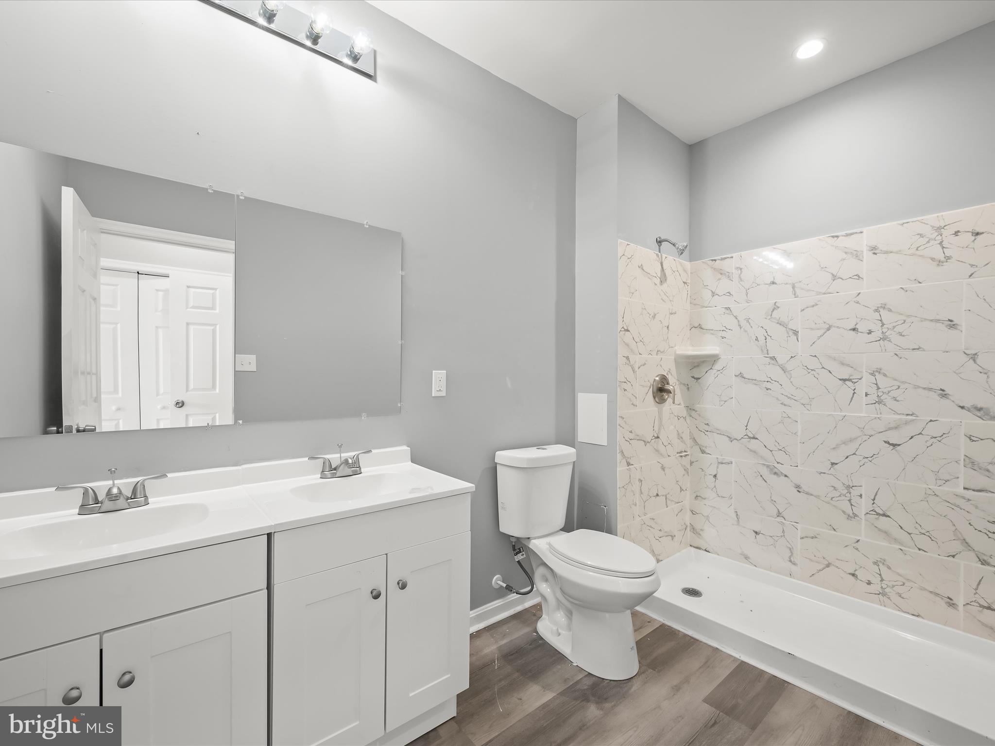 GREEKTOWN - Residential