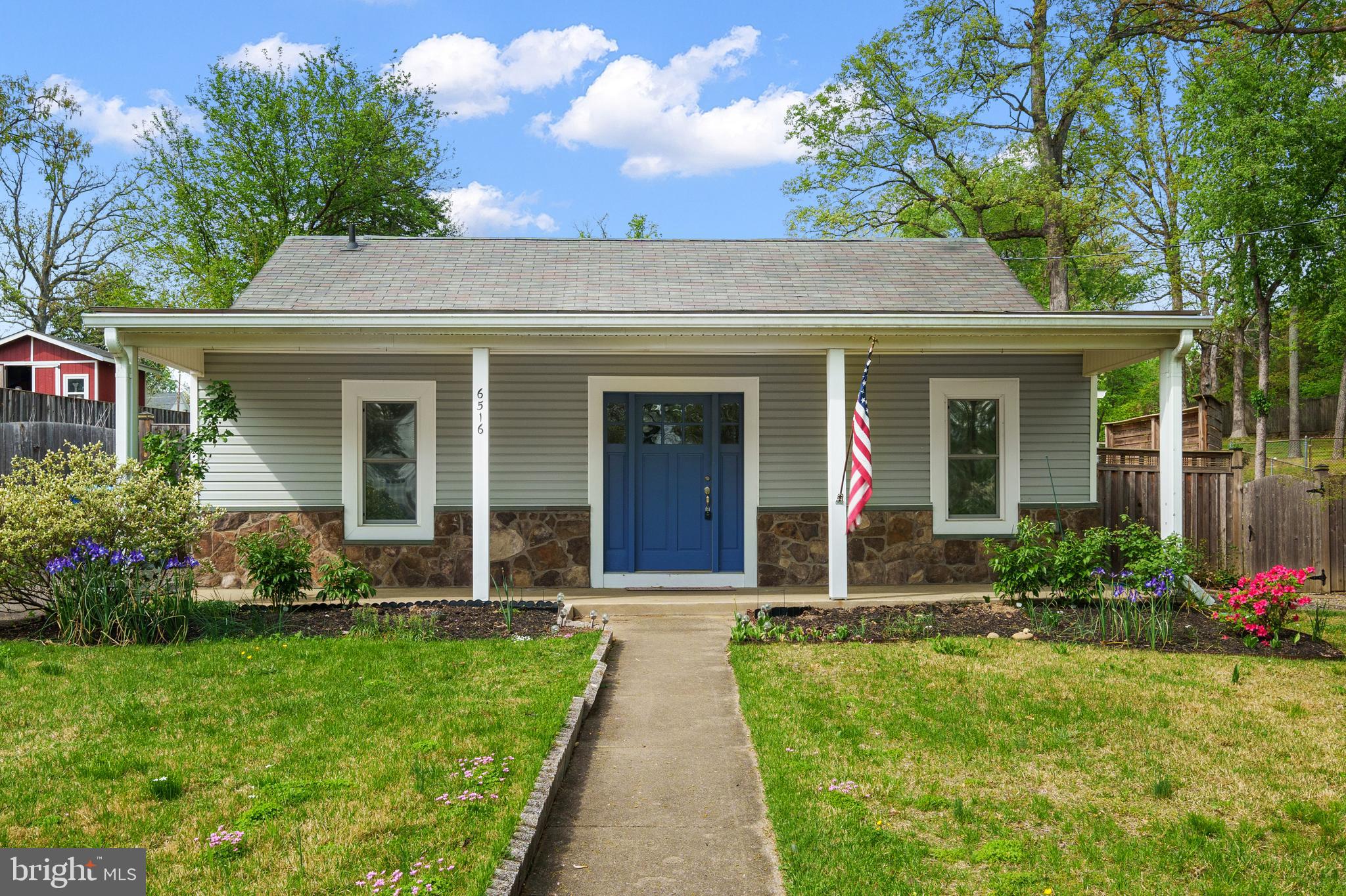 WINDSOR ESTATES - Residential