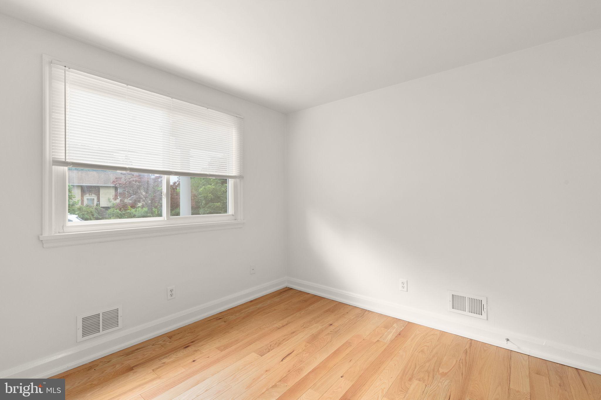 HOWARD PARK - Residential