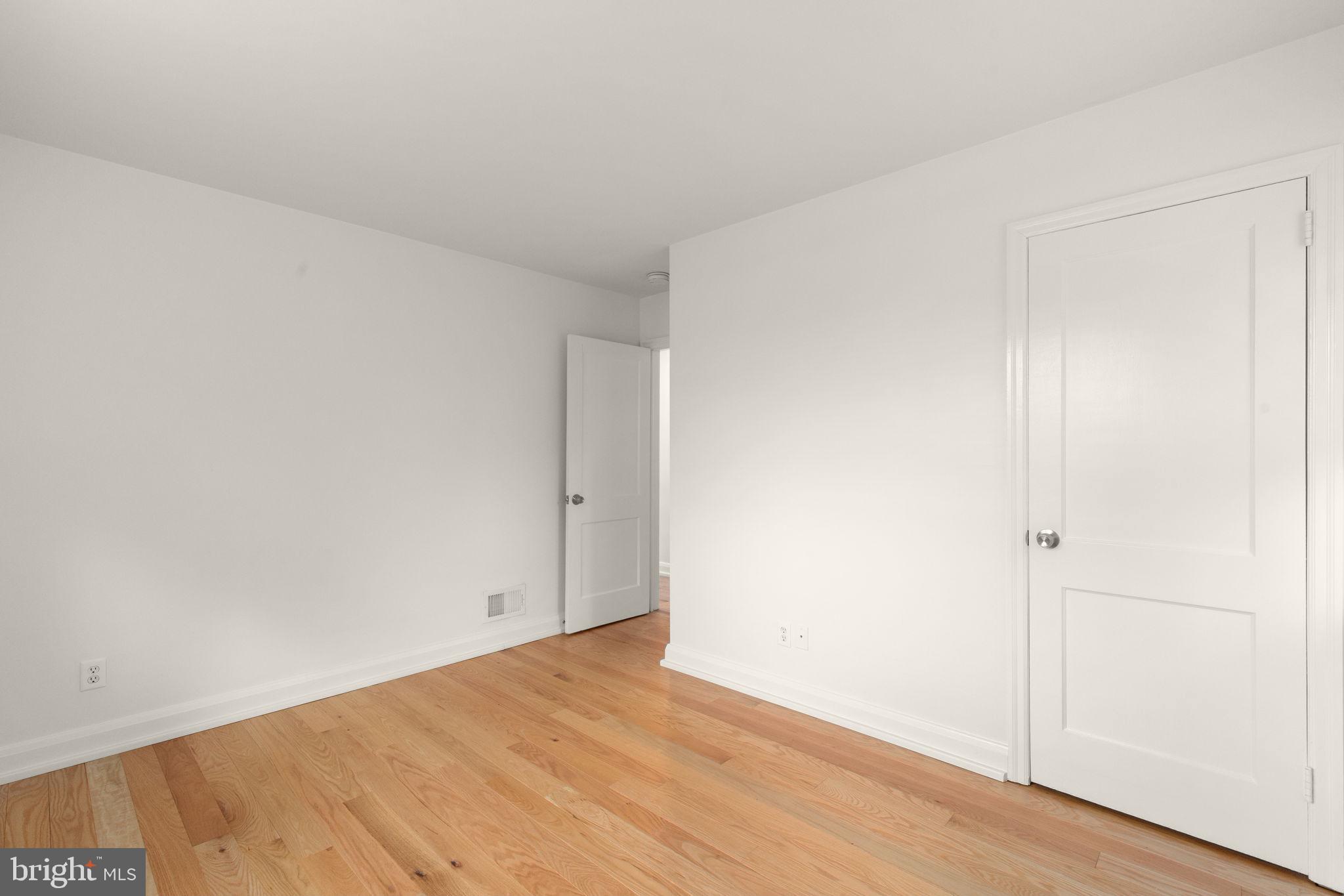 HOWARD PARK - Residential