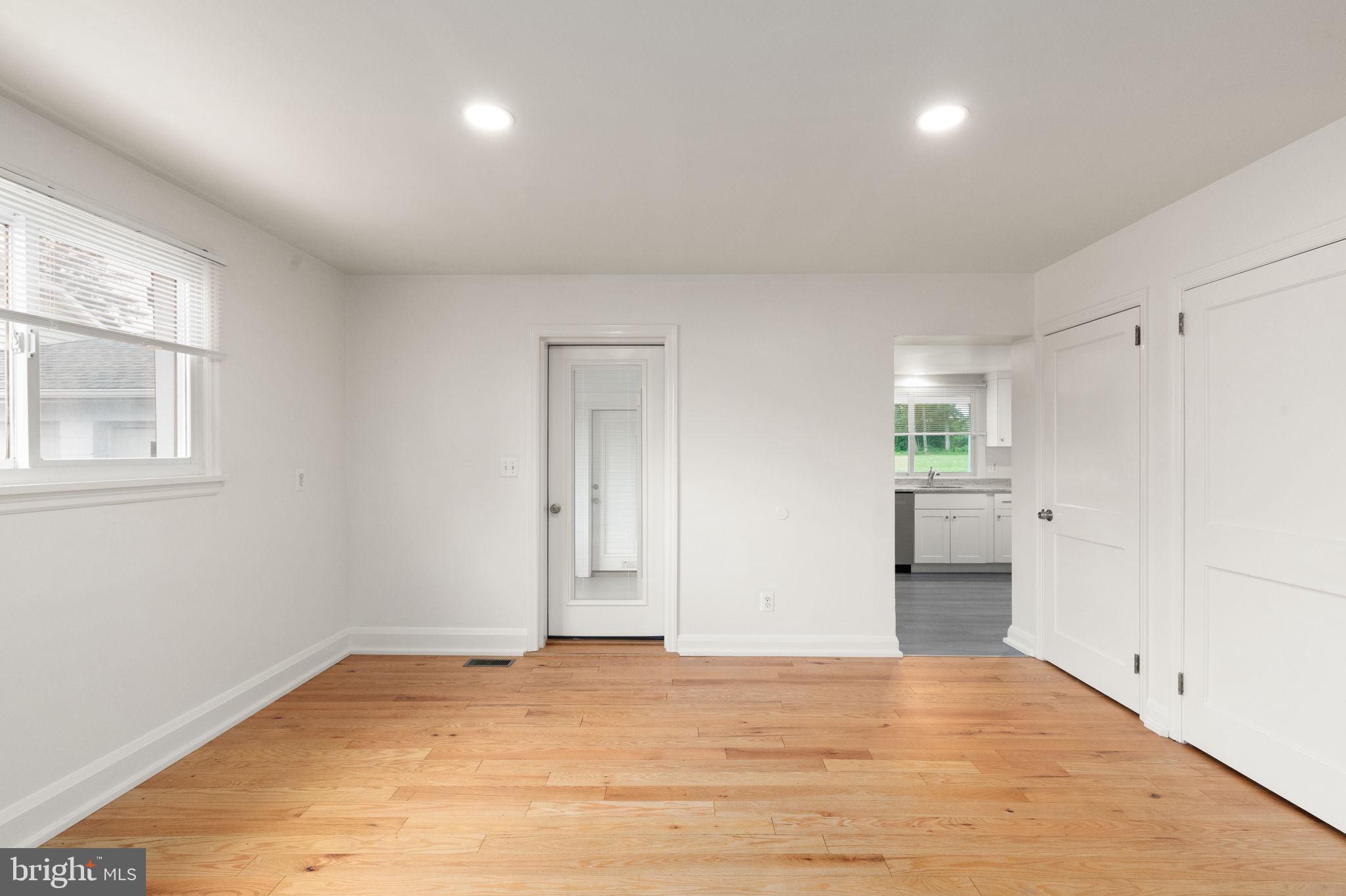 HOWARD PARK - Residential