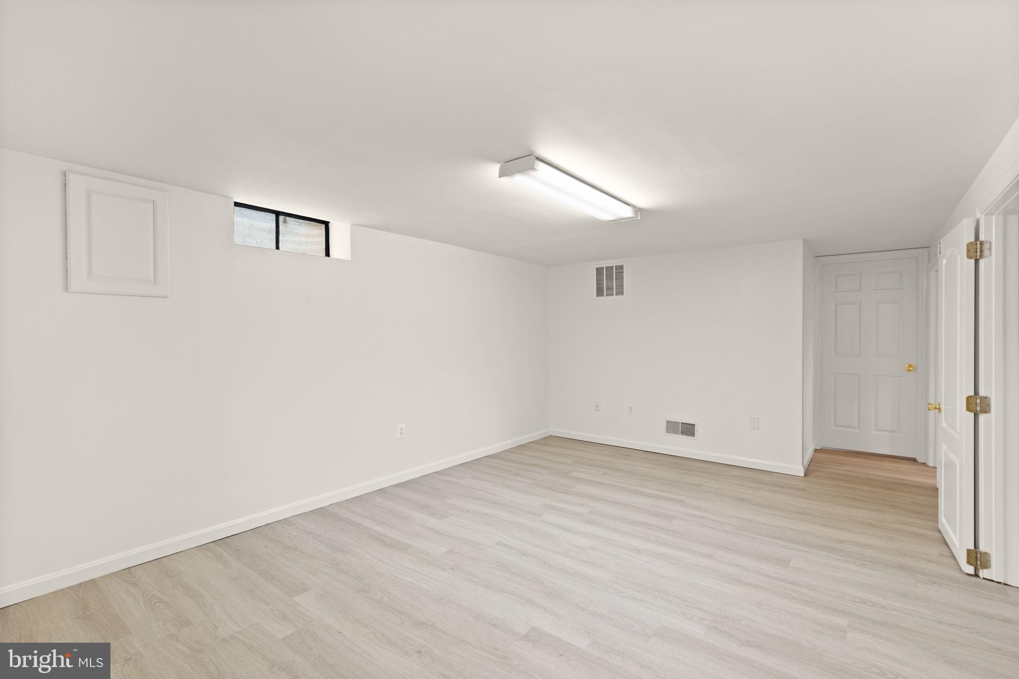 HOWARD PARK - Residential