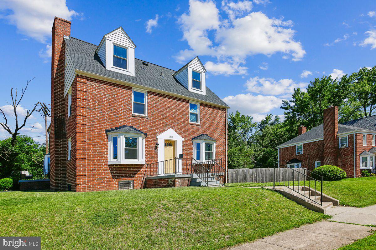 WEST HILLS - Residential