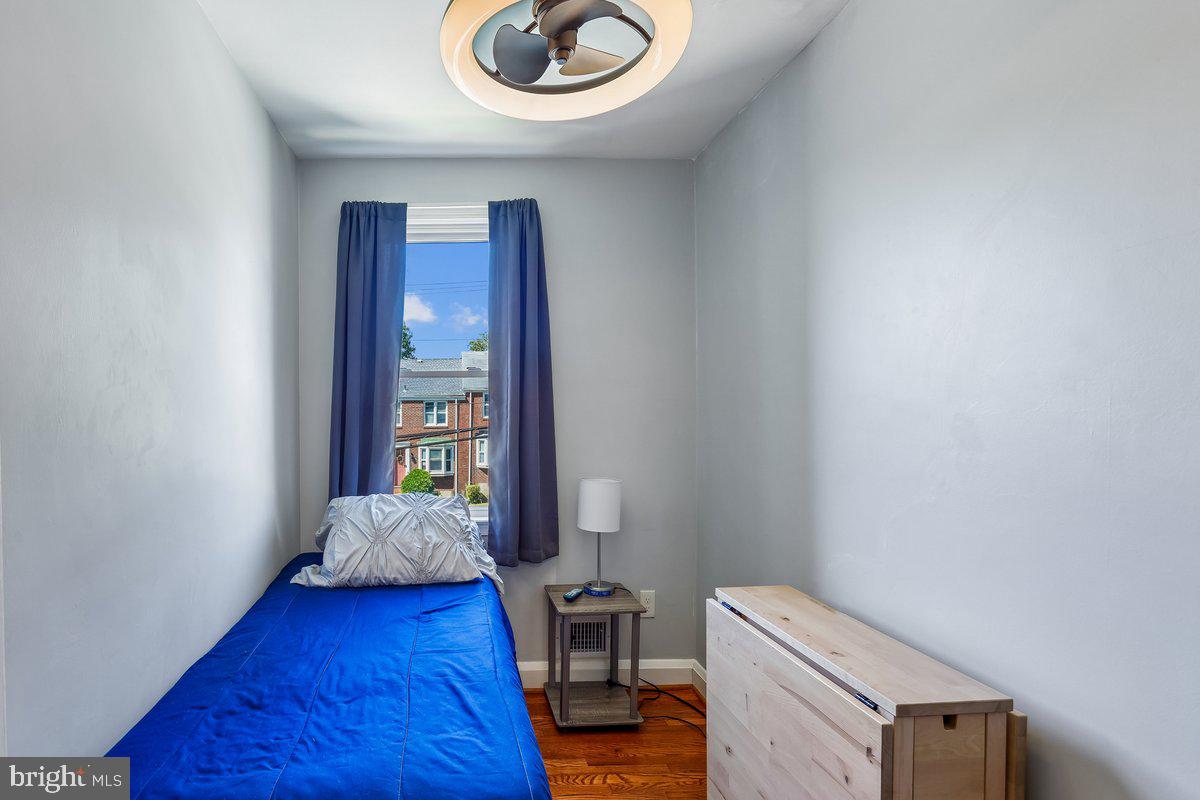 WEST HILLS - Residential