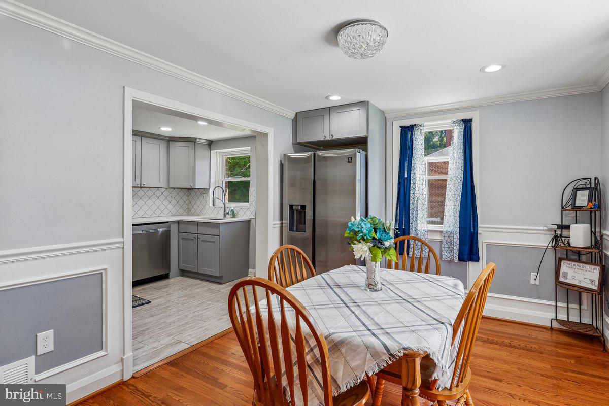 WEST HILLS - Residential