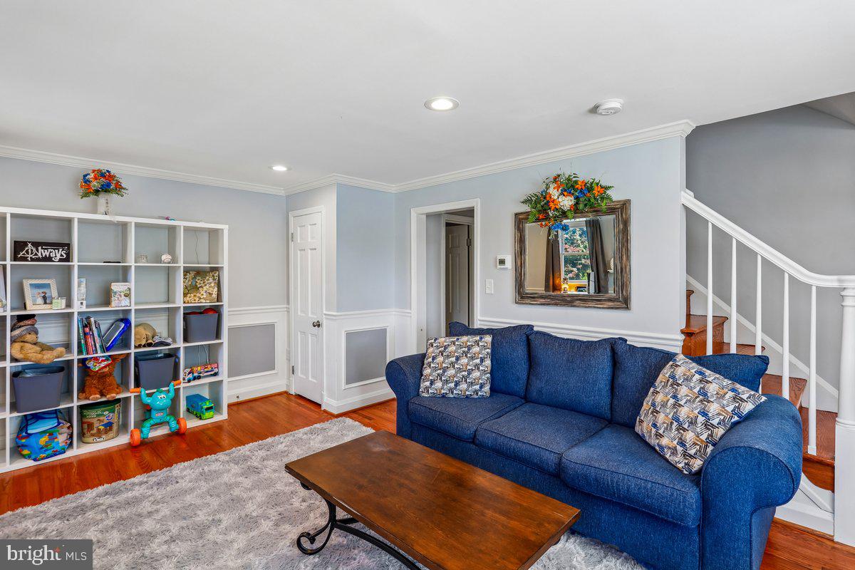 WEST HILLS - Residential