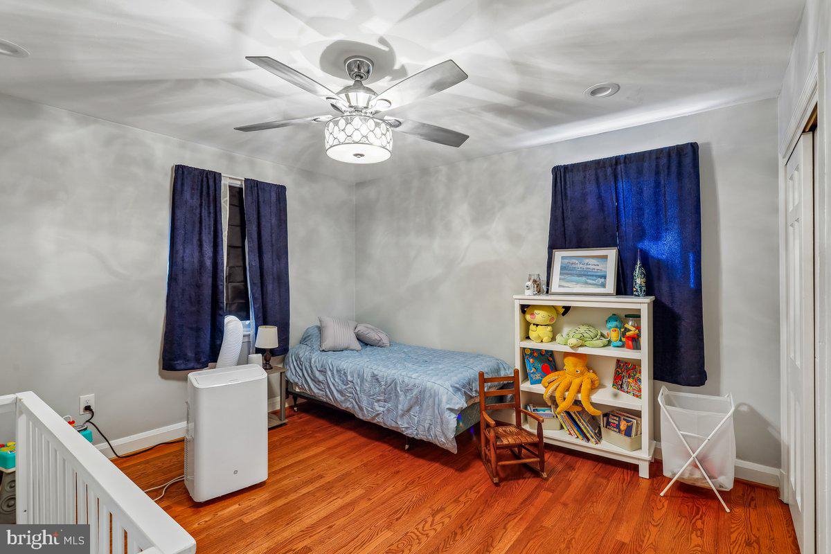 WEST HILLS - Residential