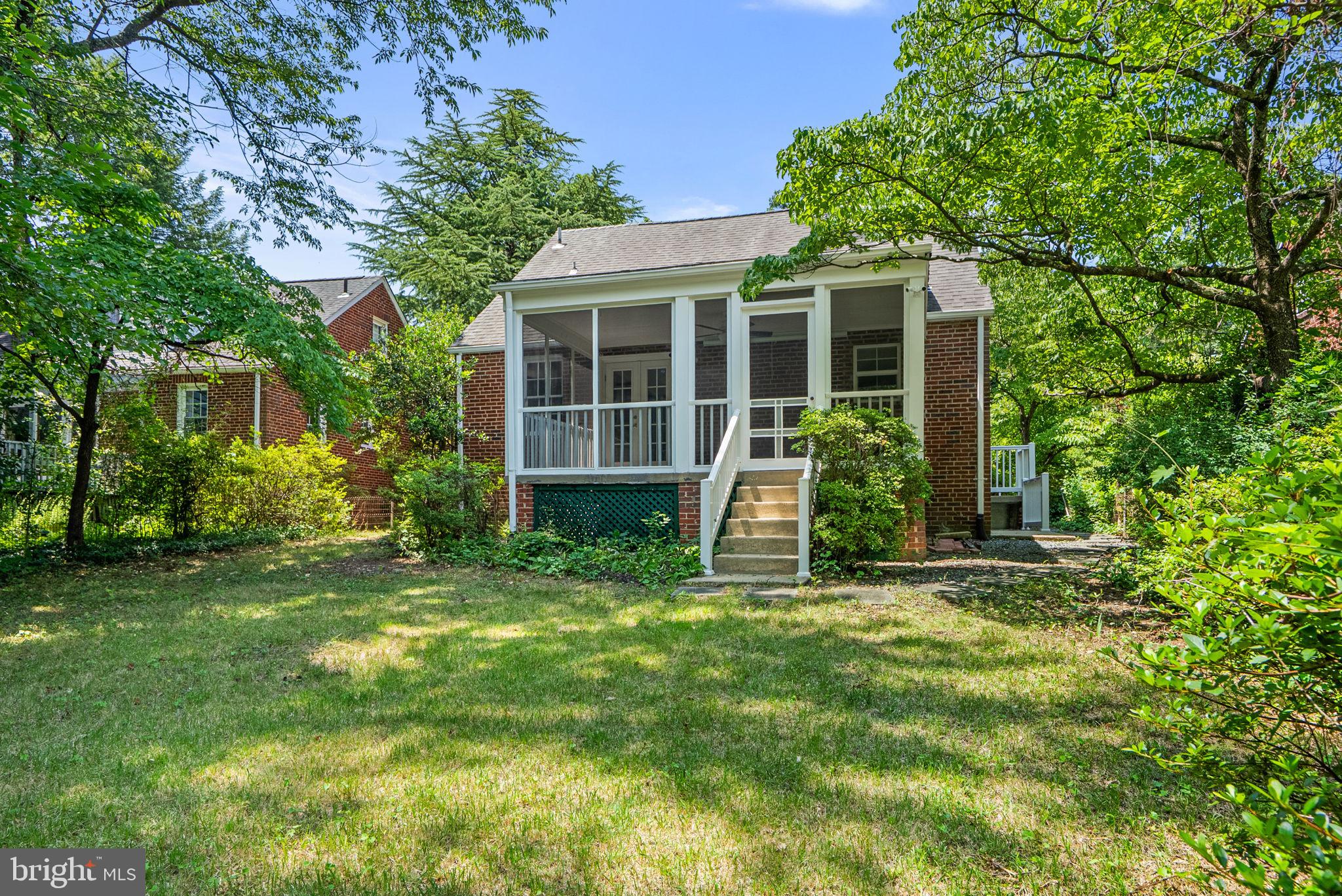 UNIVERSITY PARK - Residential