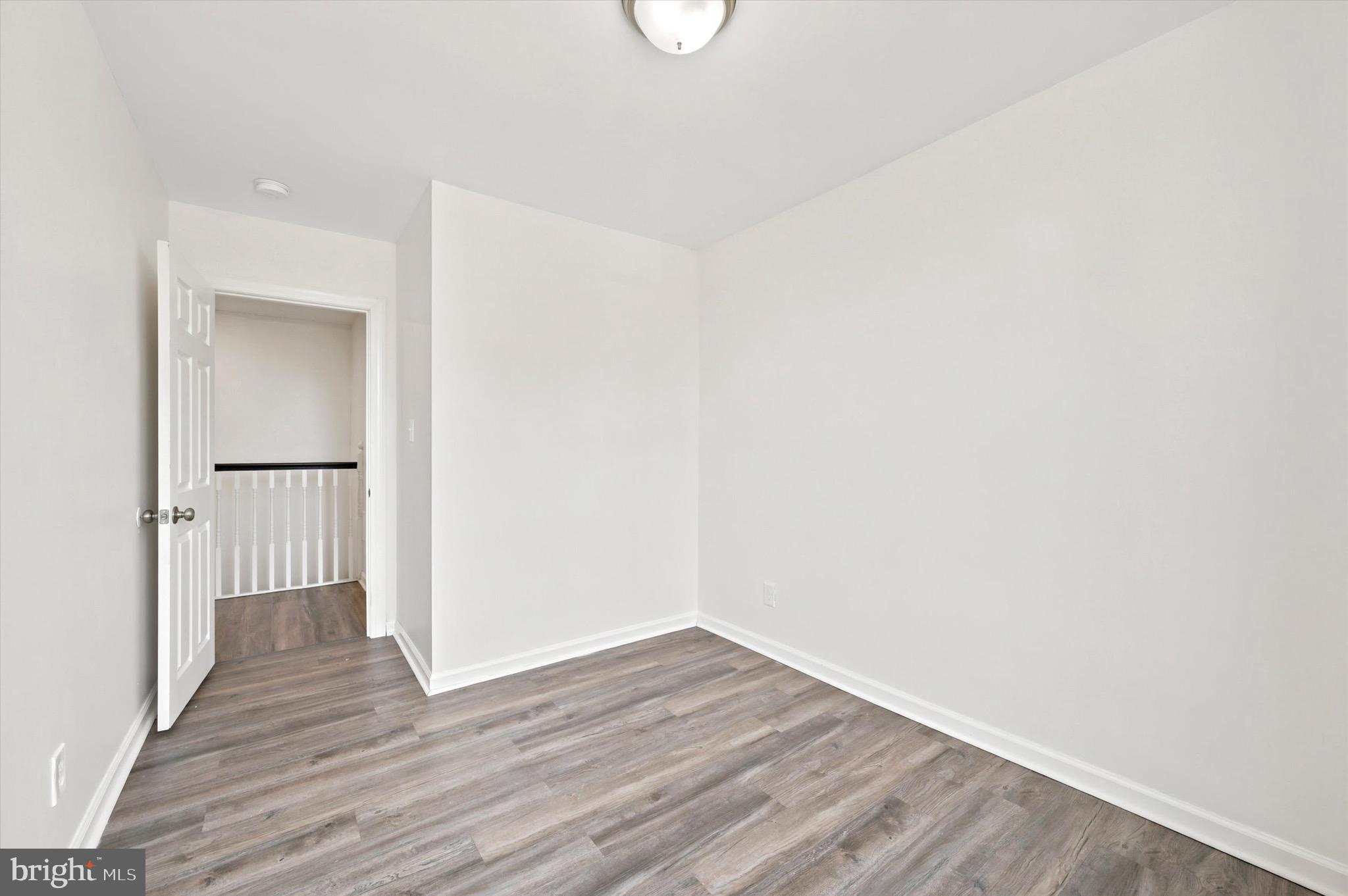 MILL CREEK - Residential