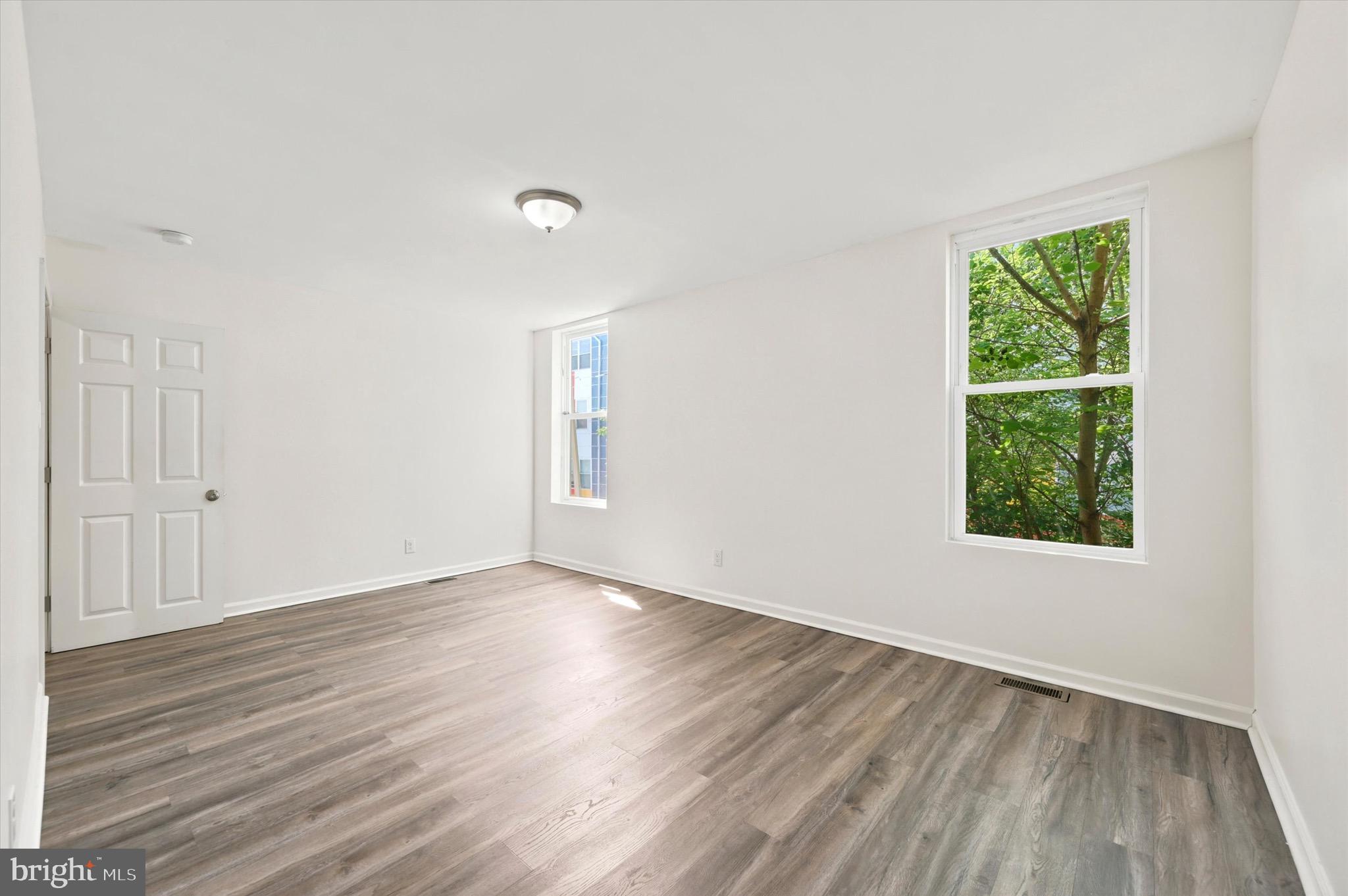 MILL CREEK - Residential
