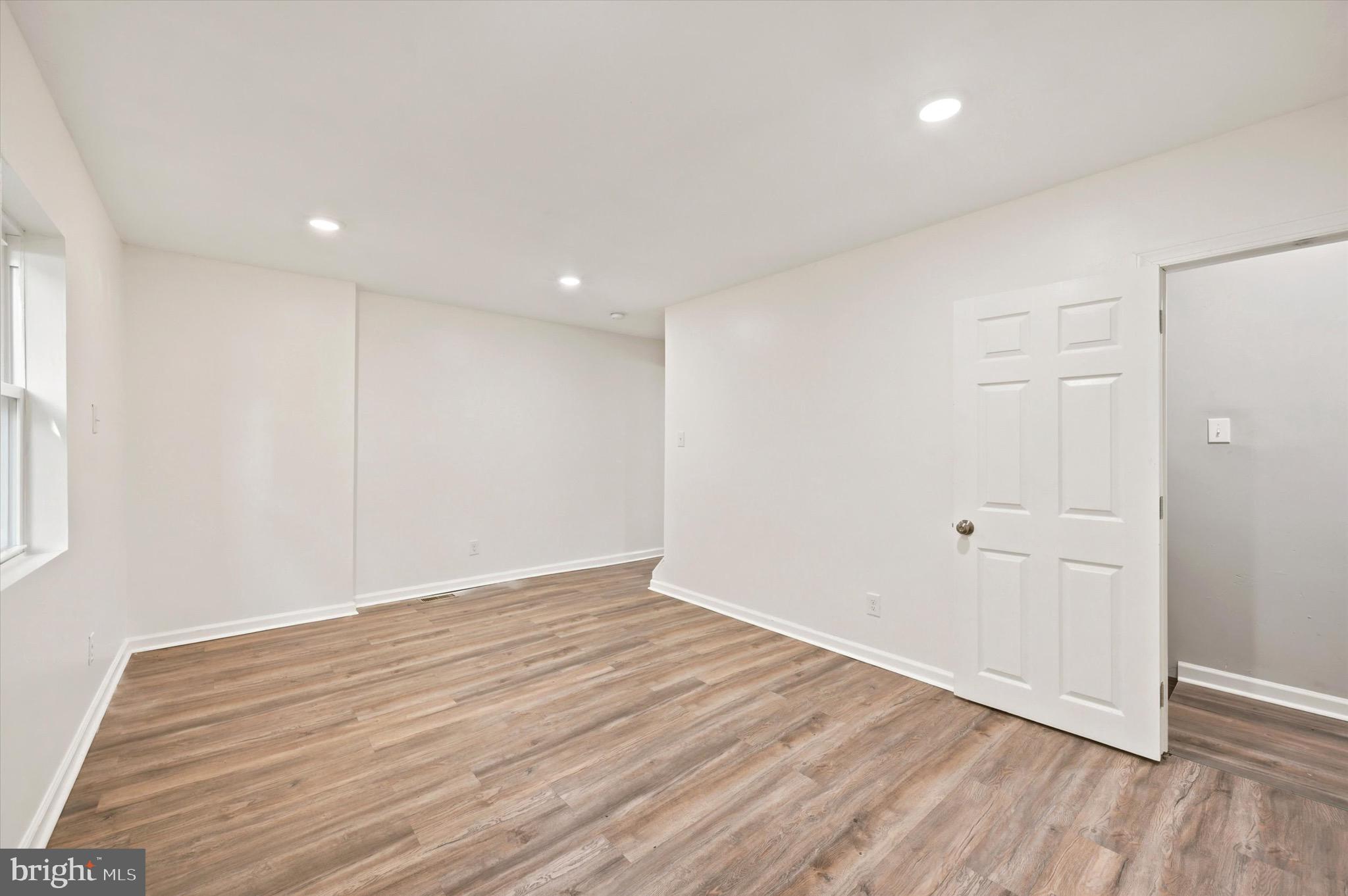 MILL CREEK - Residential