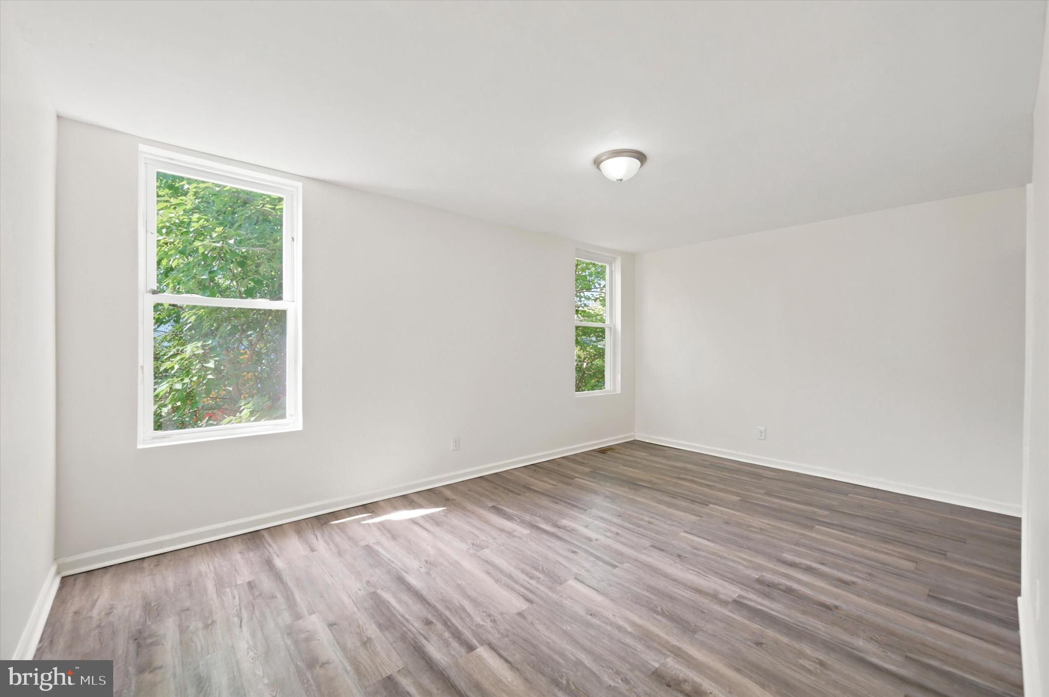 MILL CREEK - Residential