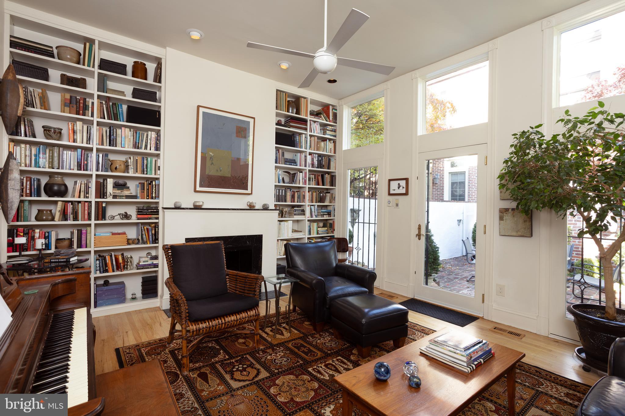 SOCIETY HILL - Residential