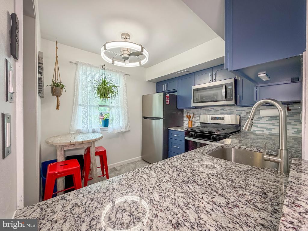 BELMONT STATION - Residential