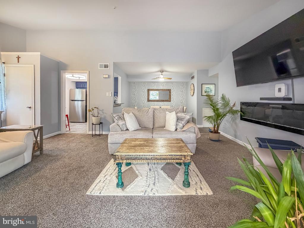 BELMONT STATION - Residential