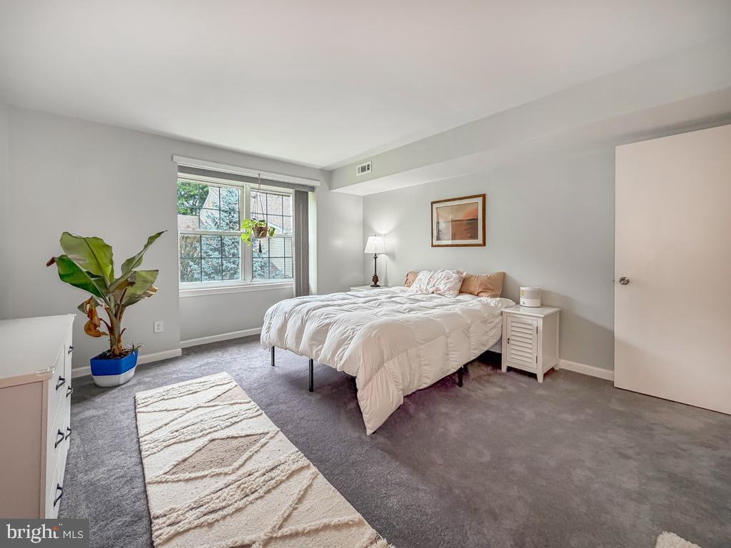 BELMONT STATION - Residential