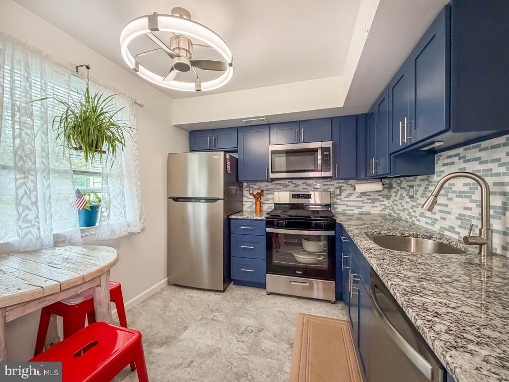 BELMONT STATION - Residential