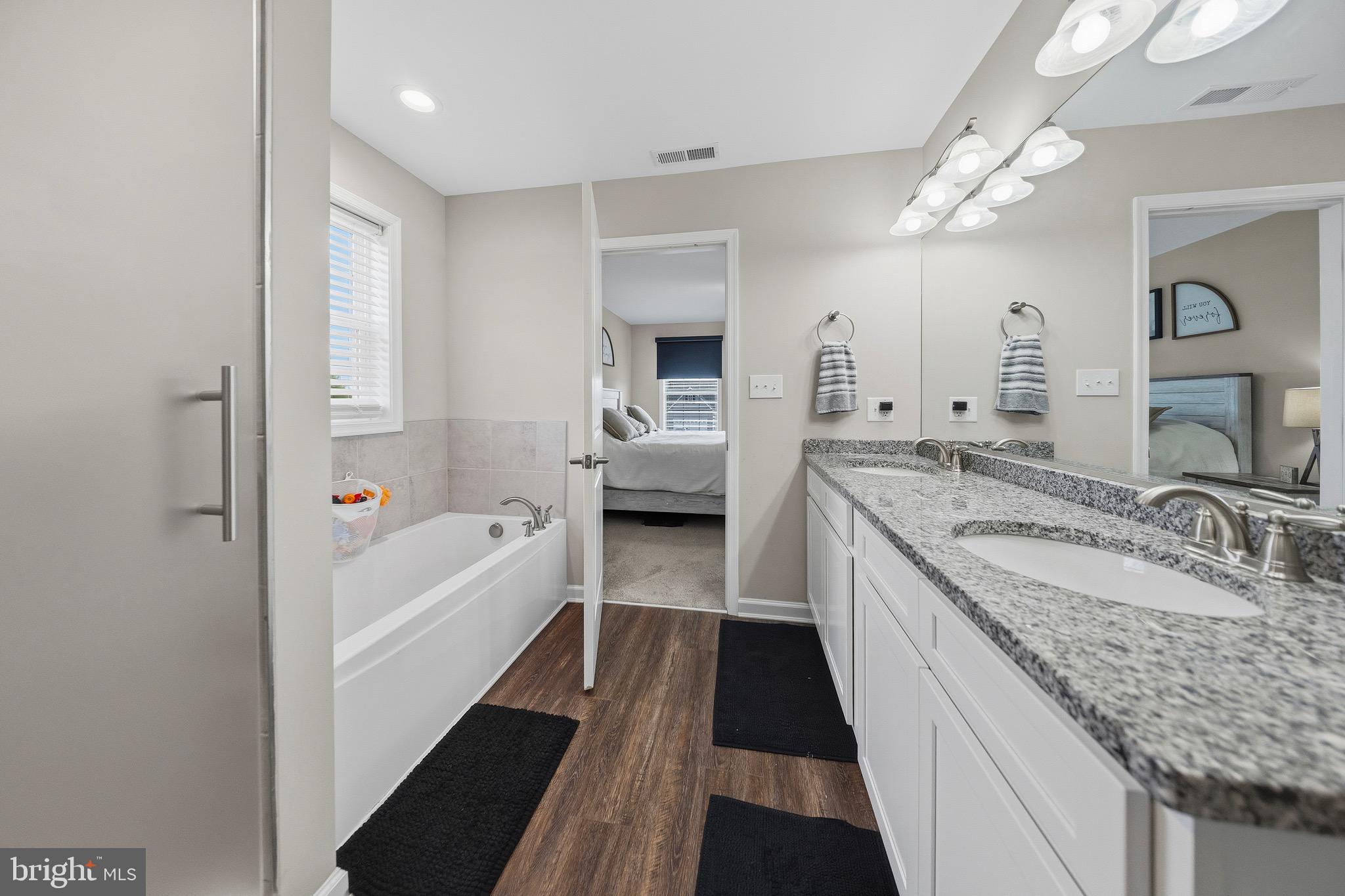 KING FARMS - Residential
