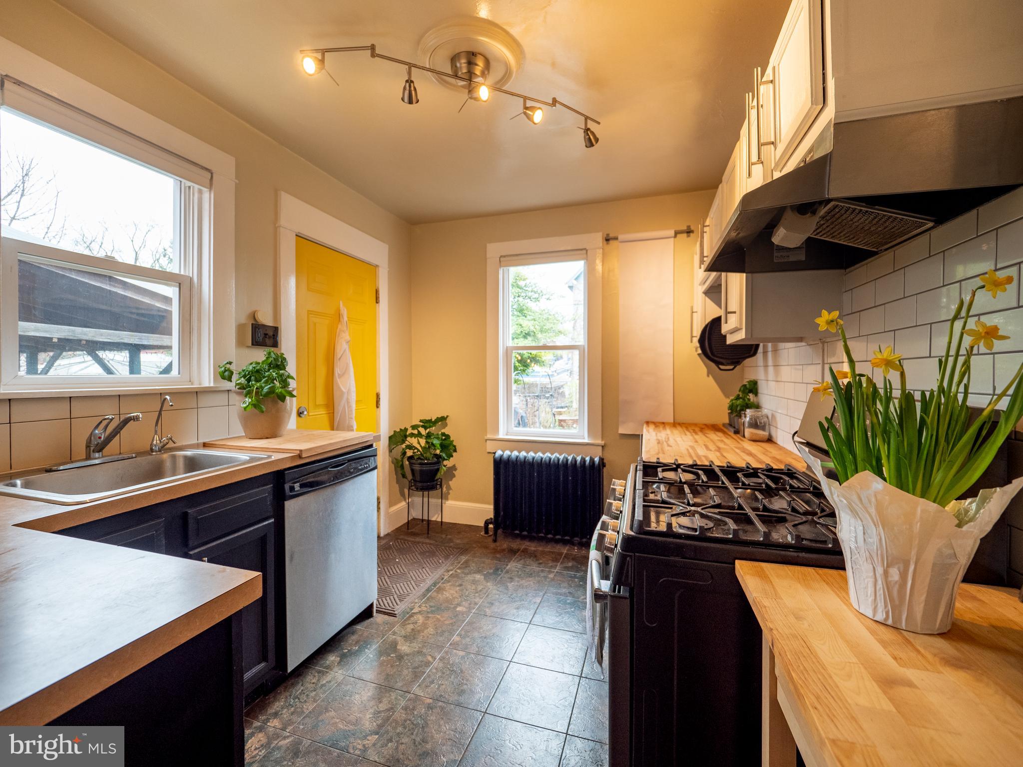WEST END LANCASTER - Residential