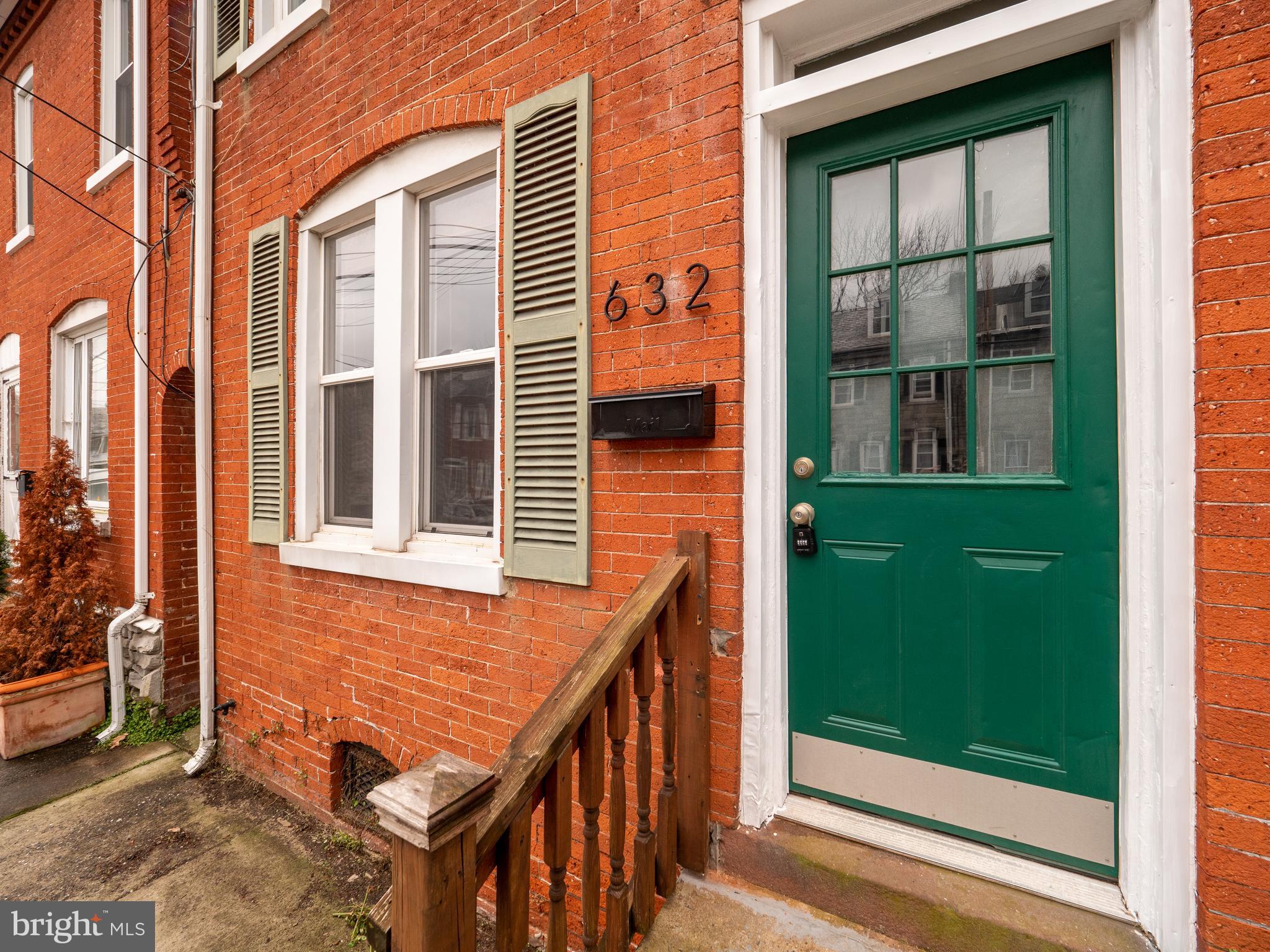 WEST END LANCASTER - Residential