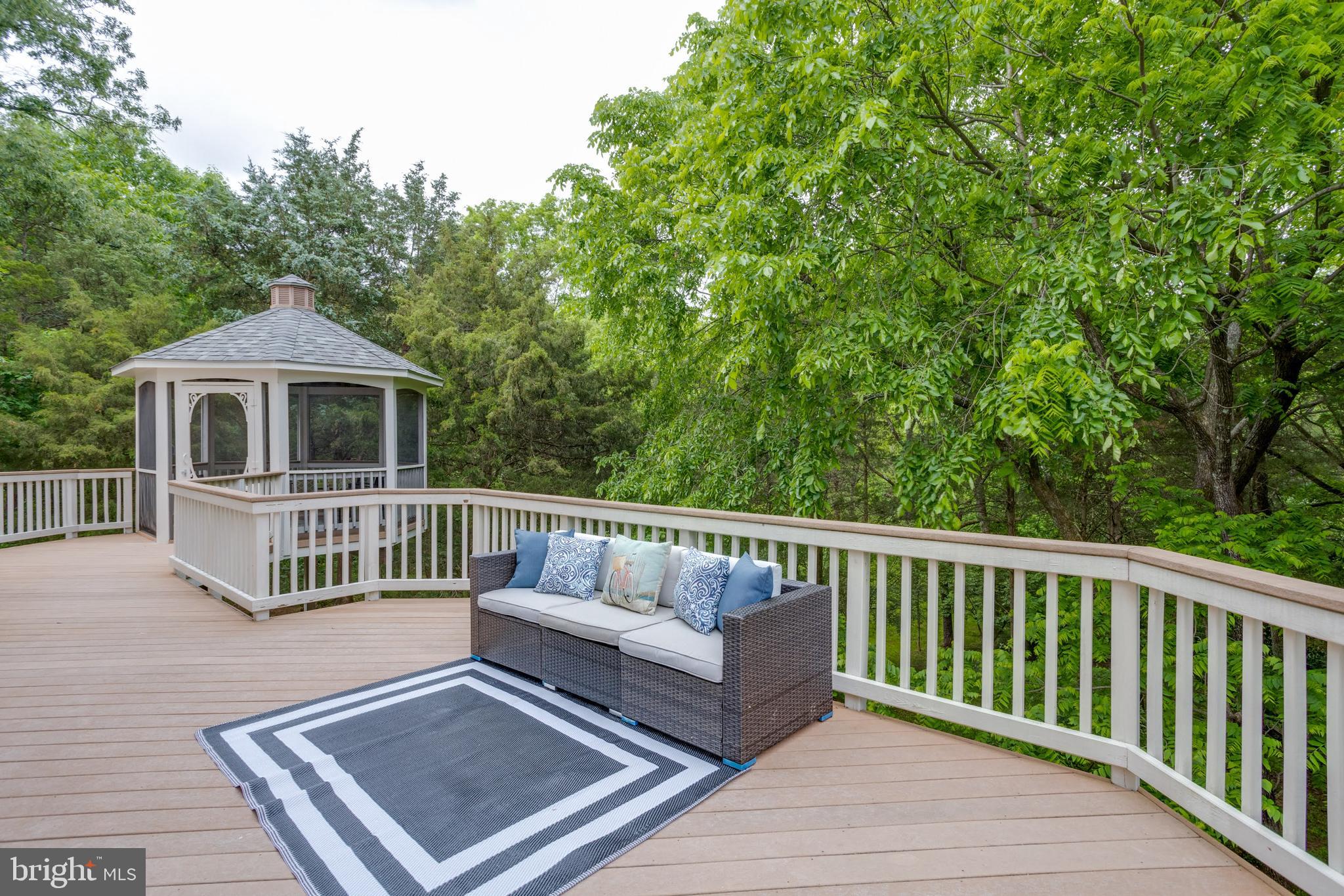 MILLWOOD POND - Residential