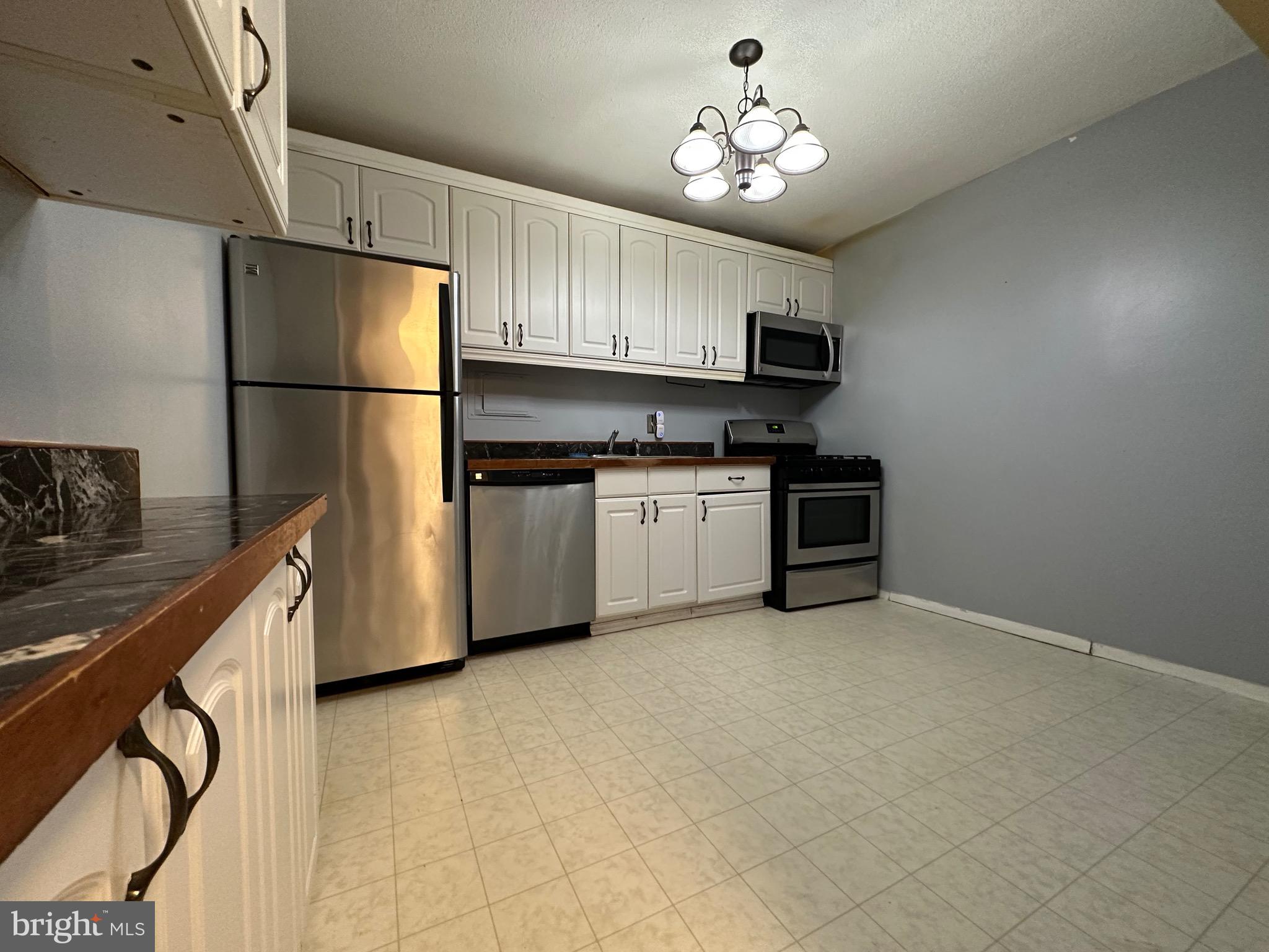 ADELPHI - Residential