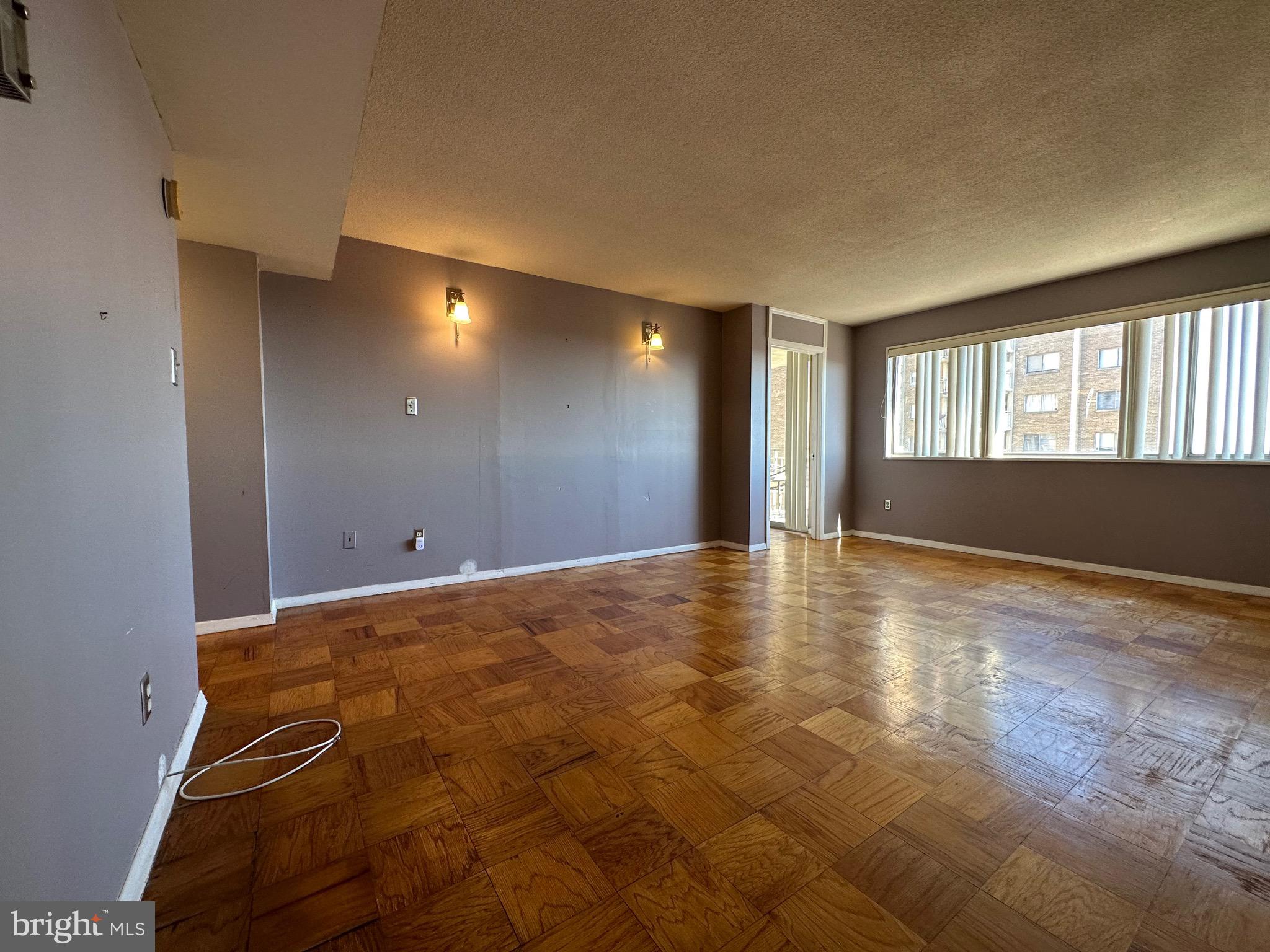 ADELPHI - Residential