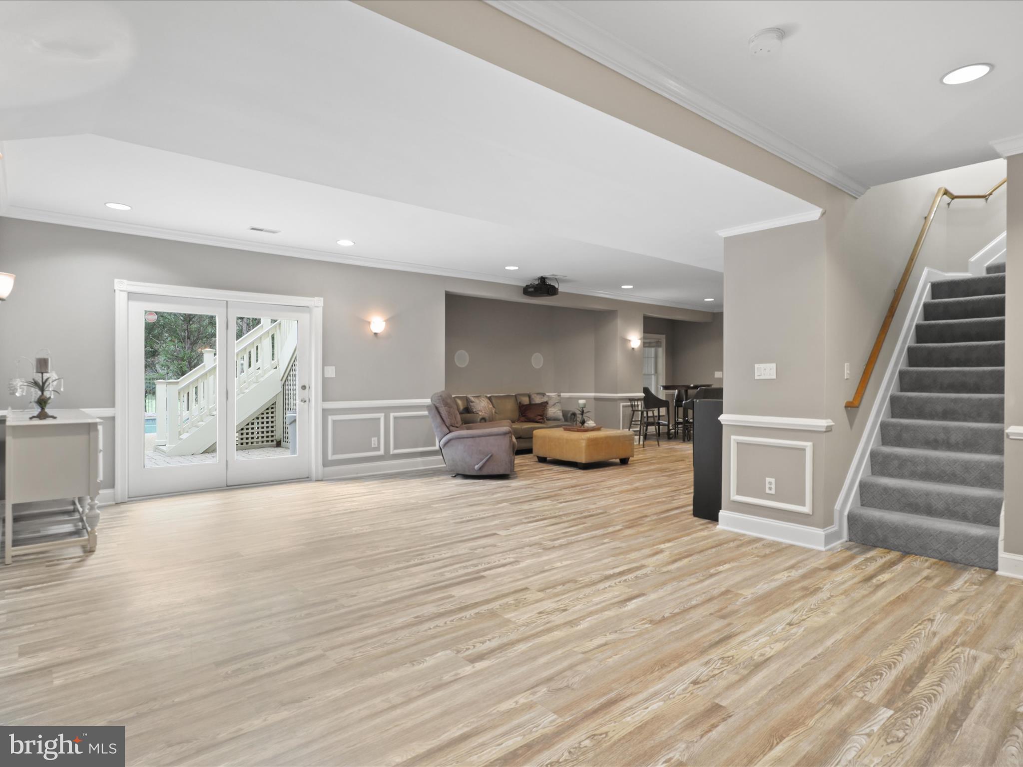 HUNTER MILL ESTATES - Residential