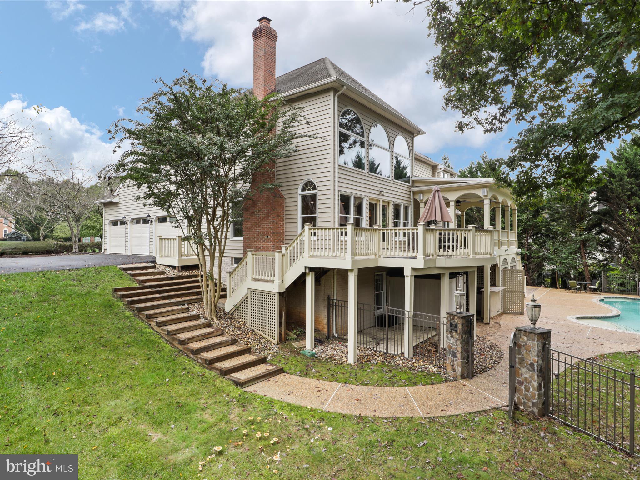 HUNTER MILL ESTATES - Residential
