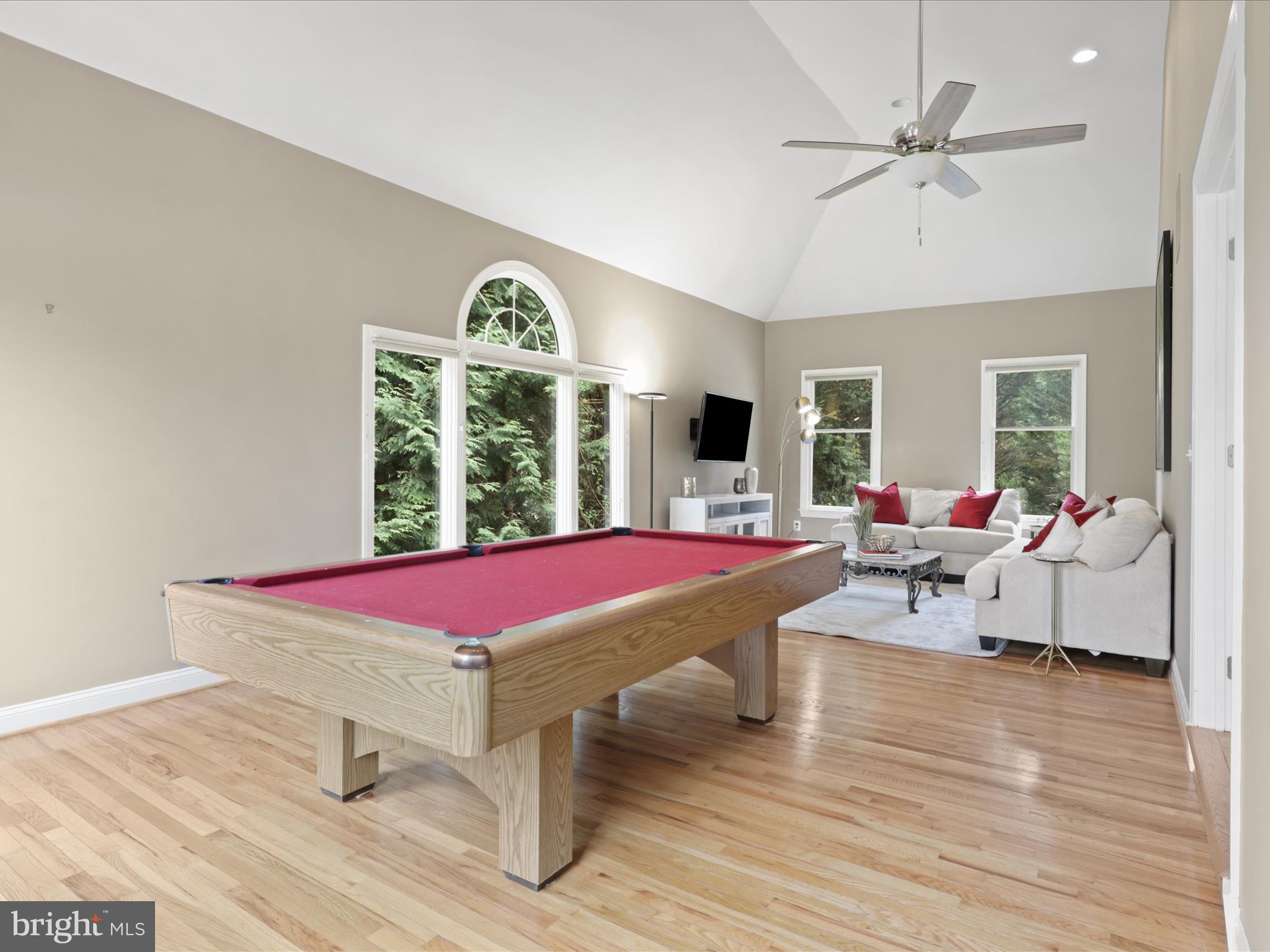 HUNTER MILL ESTATES - Residential
