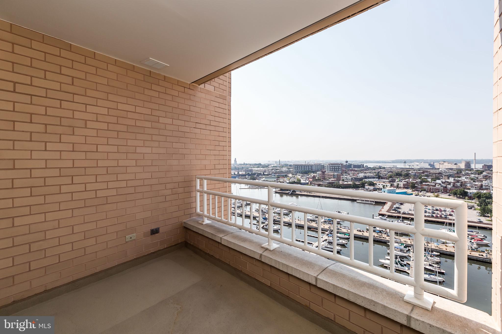 HARBORVIEW - Residential Lease