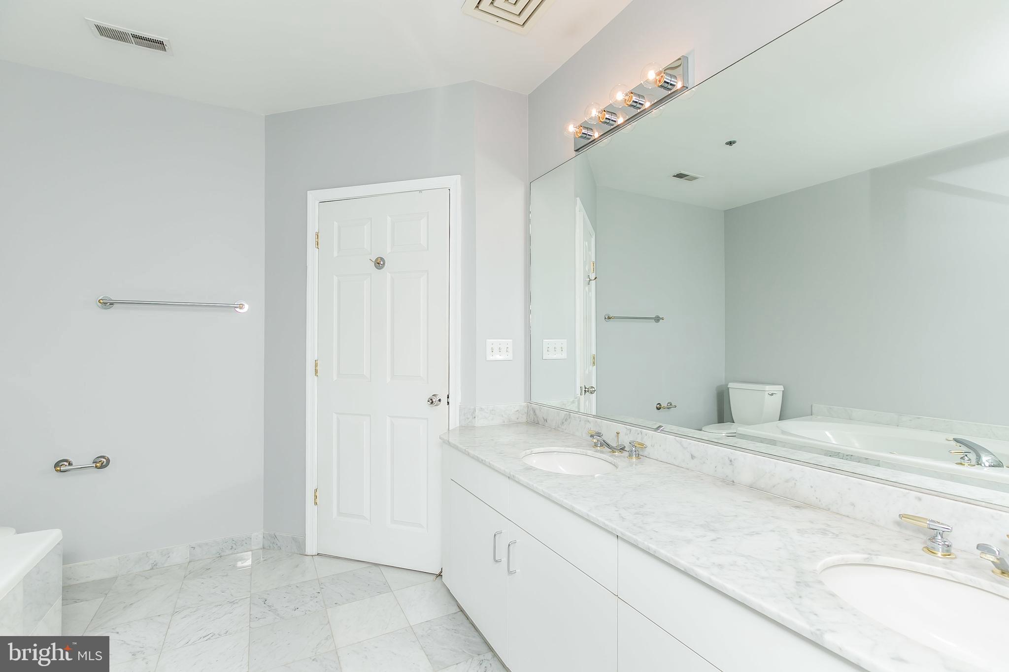 HARBORVIEW - Residential Lease