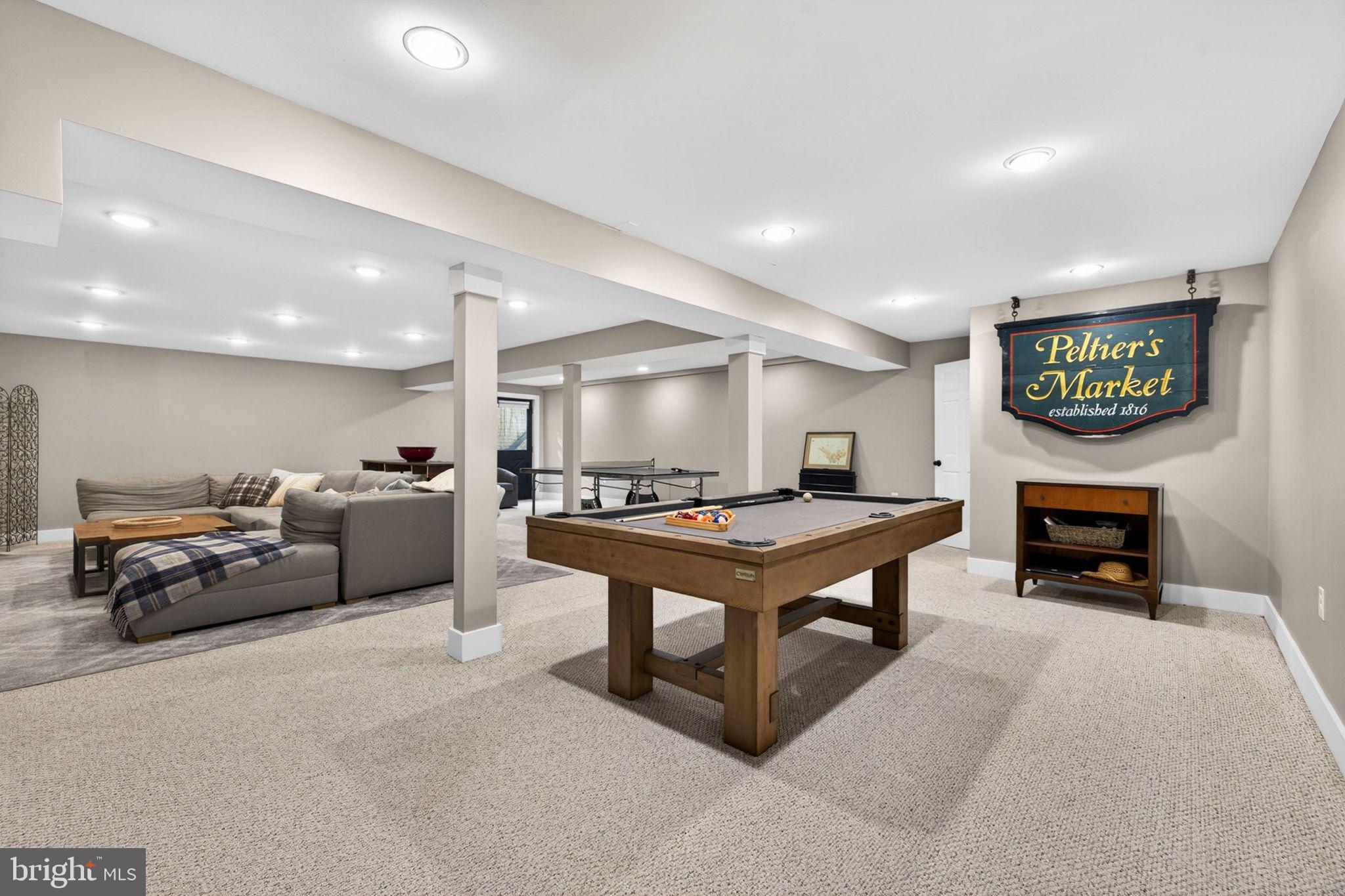 THE PLAINS - Residential