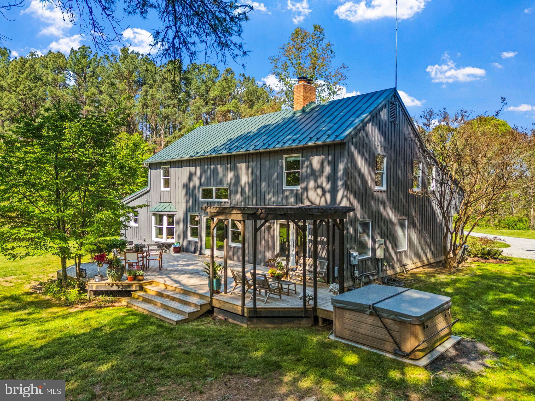 THE PLAINS - Residential