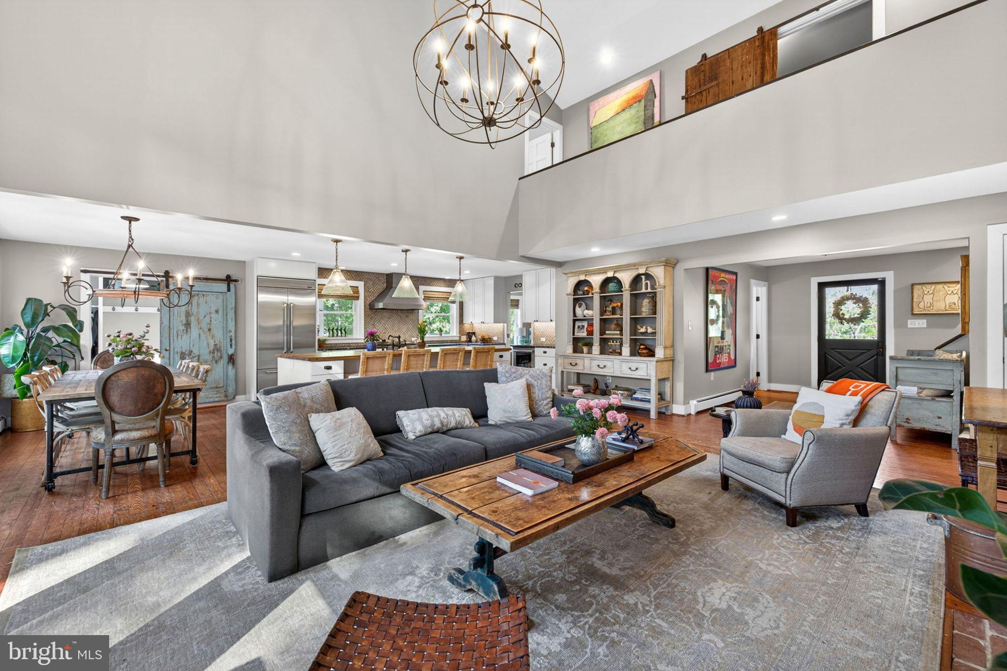 THE PLAINS - Residential