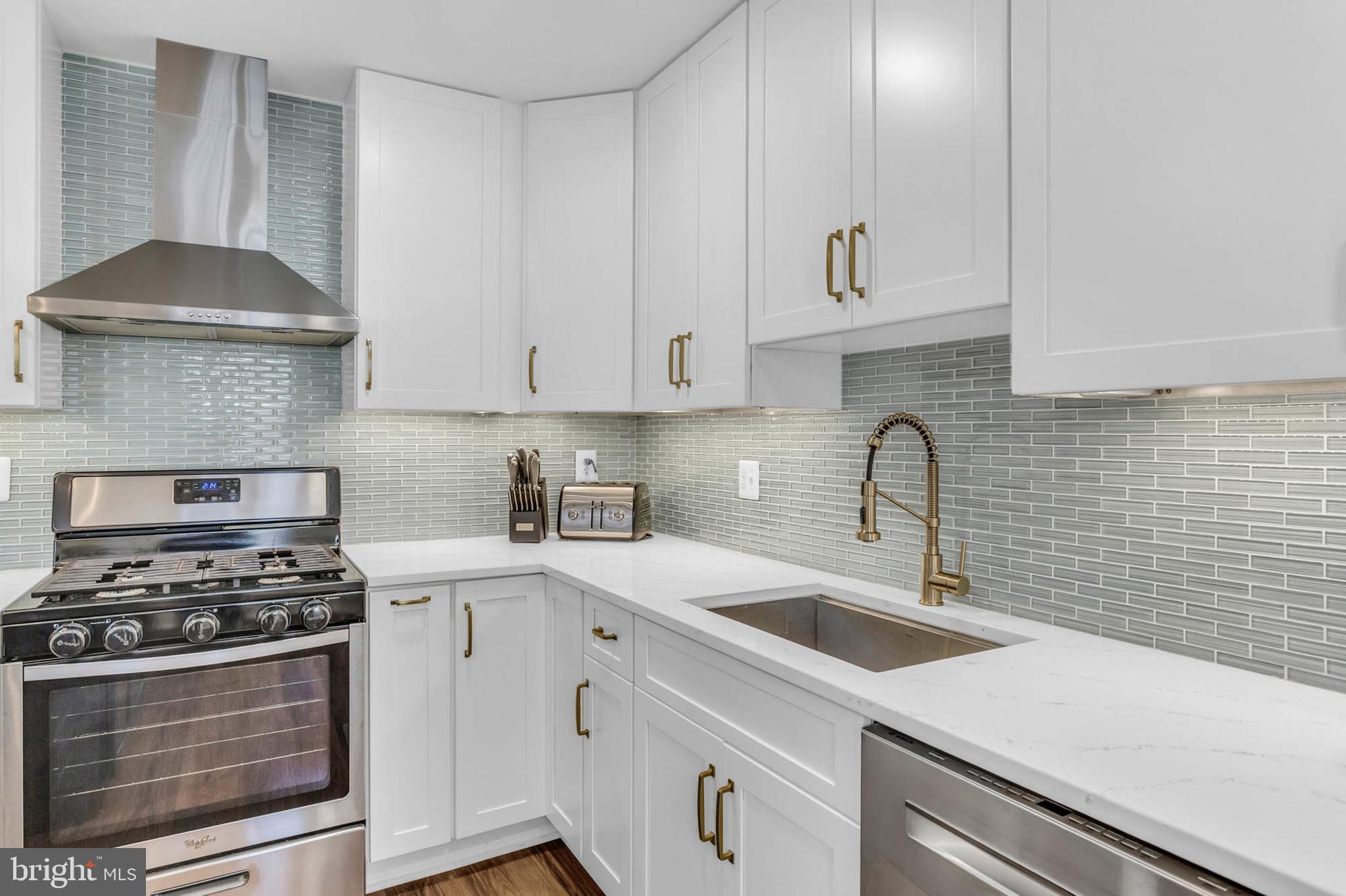 WILDWOOD HILLS - Residential